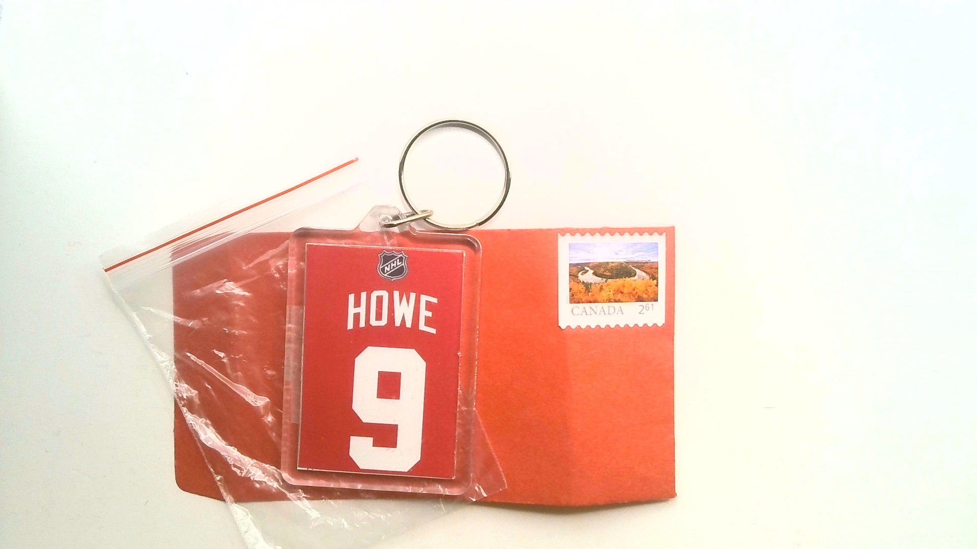 GORDIE HOWE ( JERSEY KEY CHAIN ) FREE SHIPPING