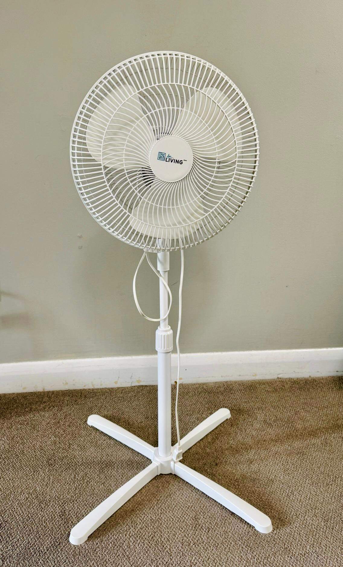 LivingStand Fan - White