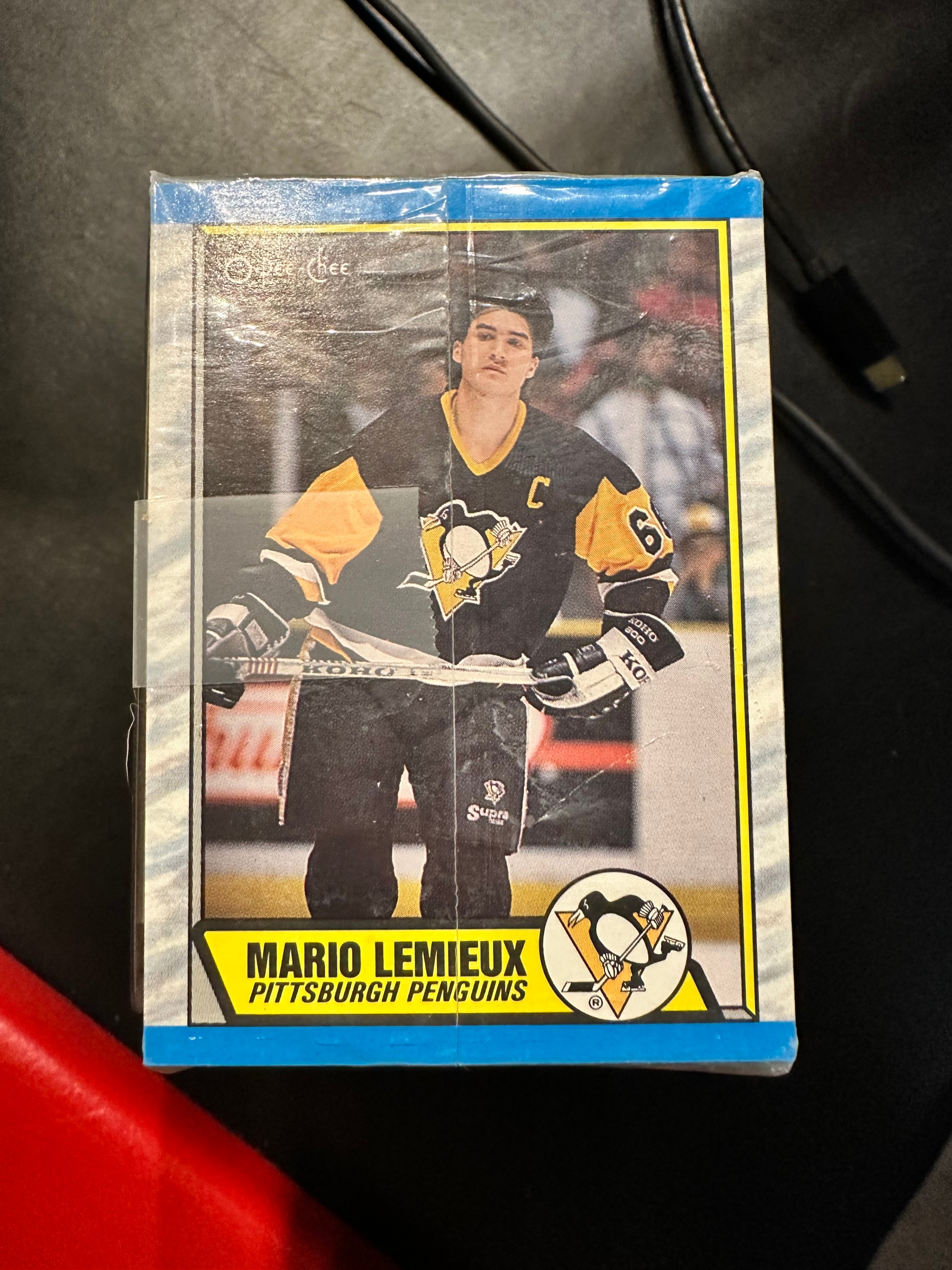🏒 1989-90 O-Pee-Chee Complete 330-Card Set - photo 2