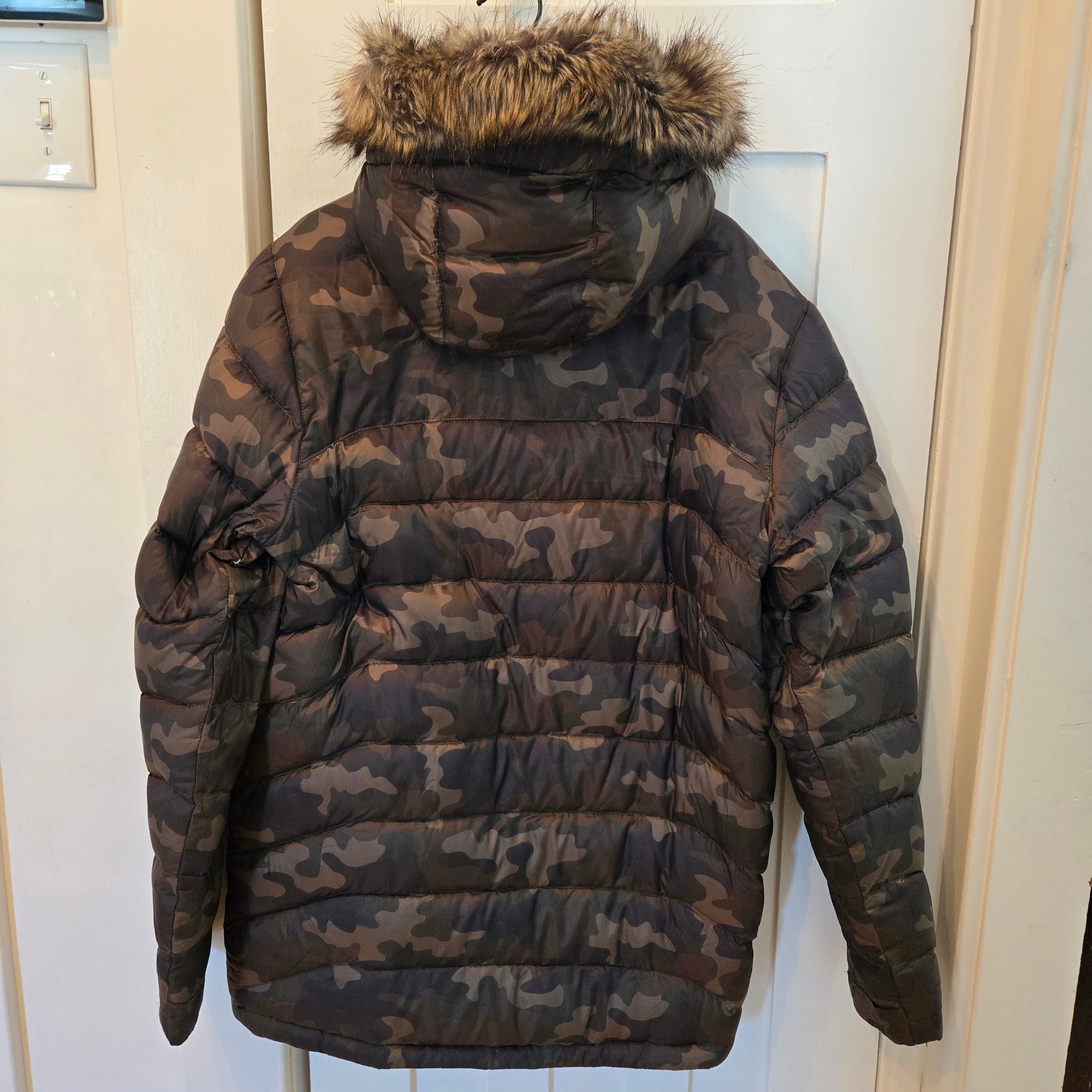 Eddie Bauer Boundary Down Parka - Like New - Medium - photo 4