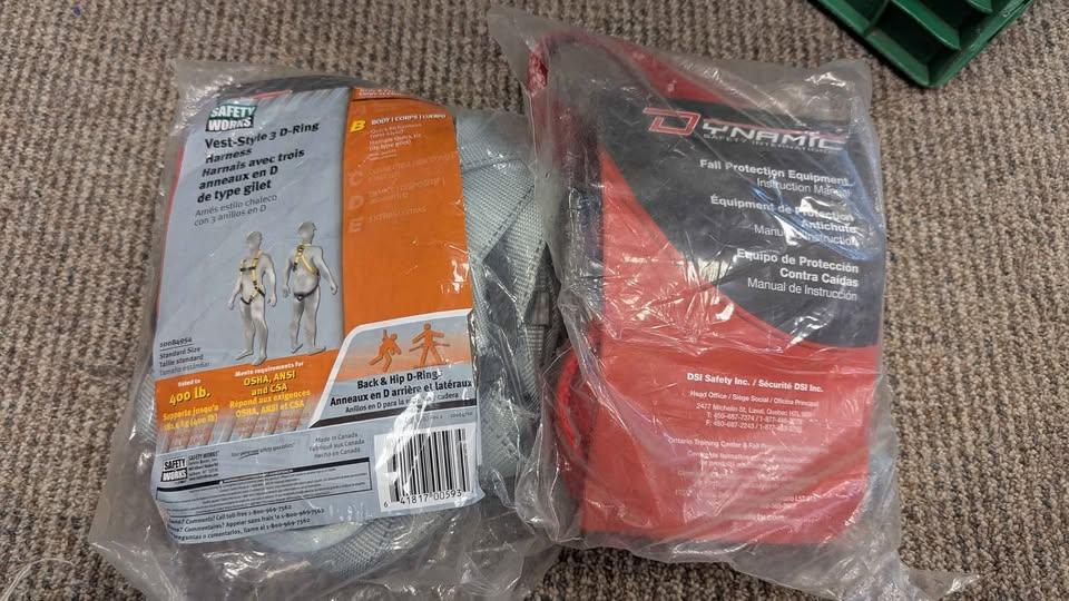 New 3 D-Ring Safety Harness with shock absorbing lanyard