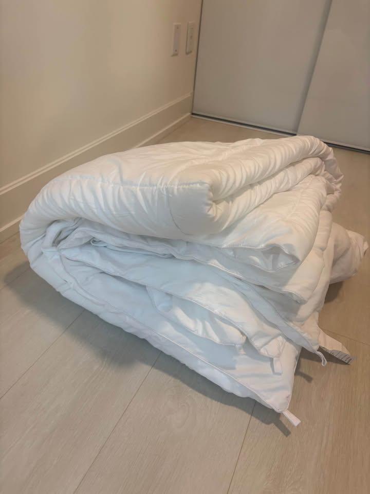 Utopia Bedding Queen Lightweight Comforter - photo 4