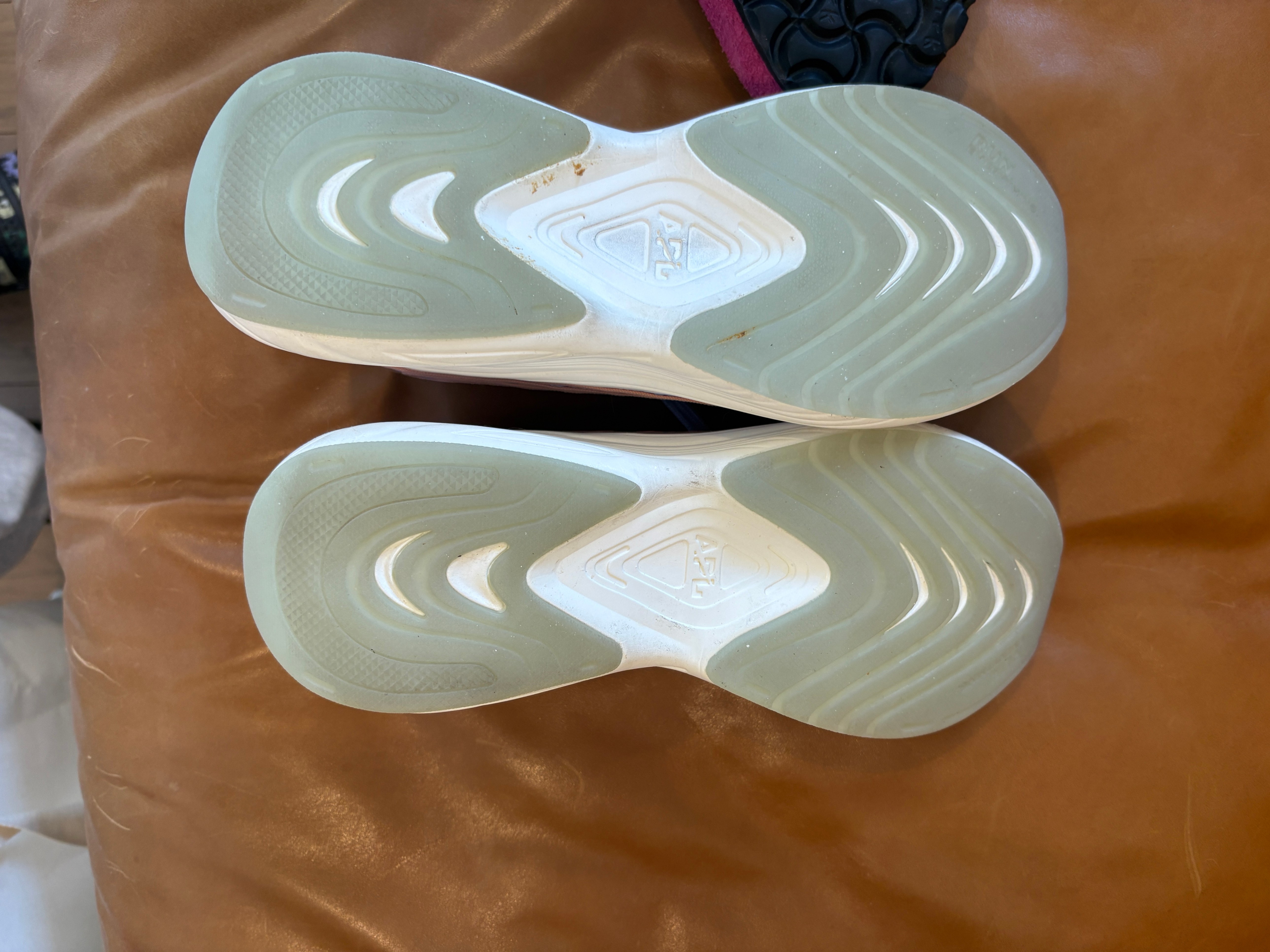 APL  Women's Running Shoes Size 8 - photo 4