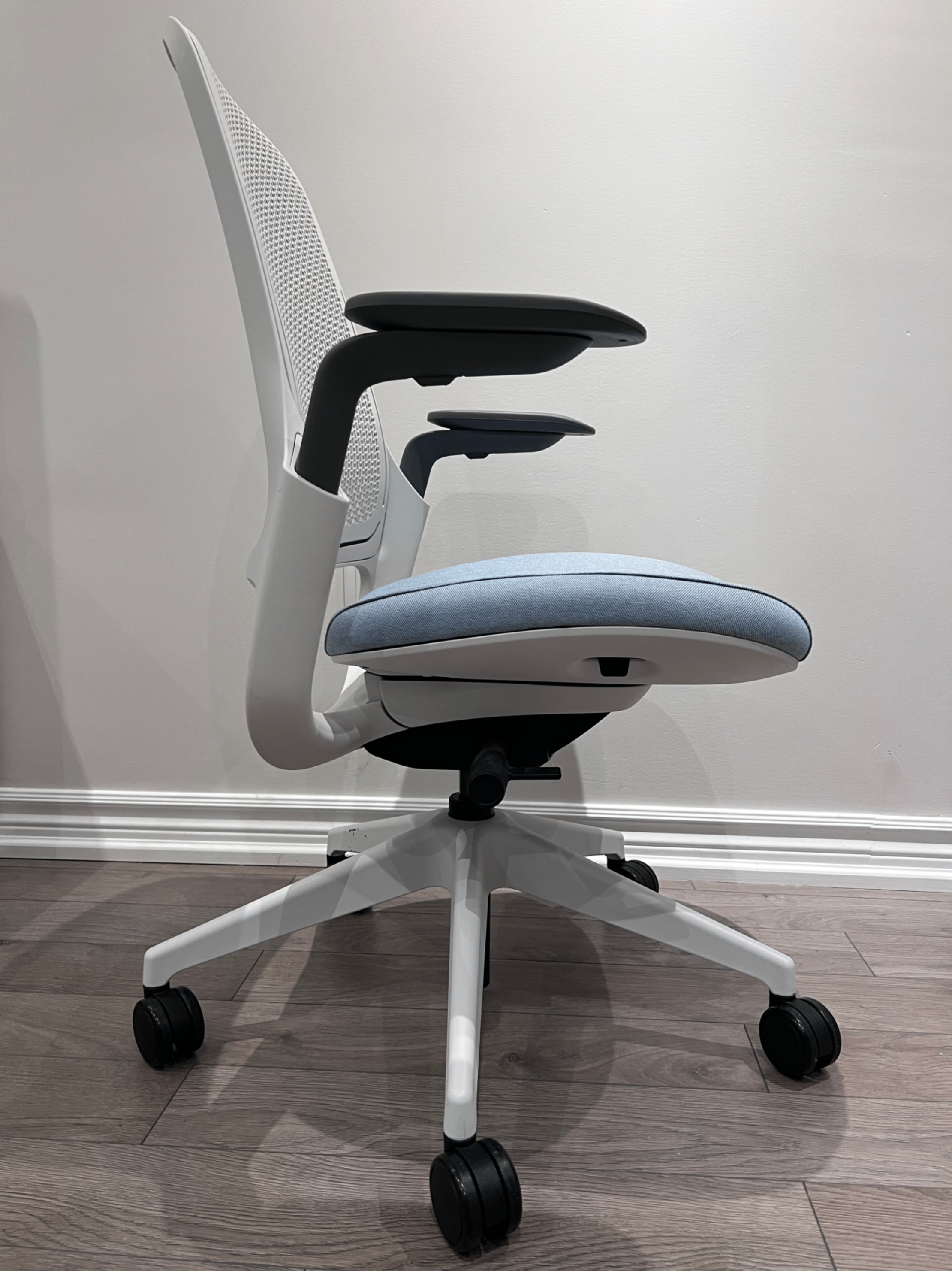 Steelcase Series 1 Air Ergonomic Office Chair - photo 2