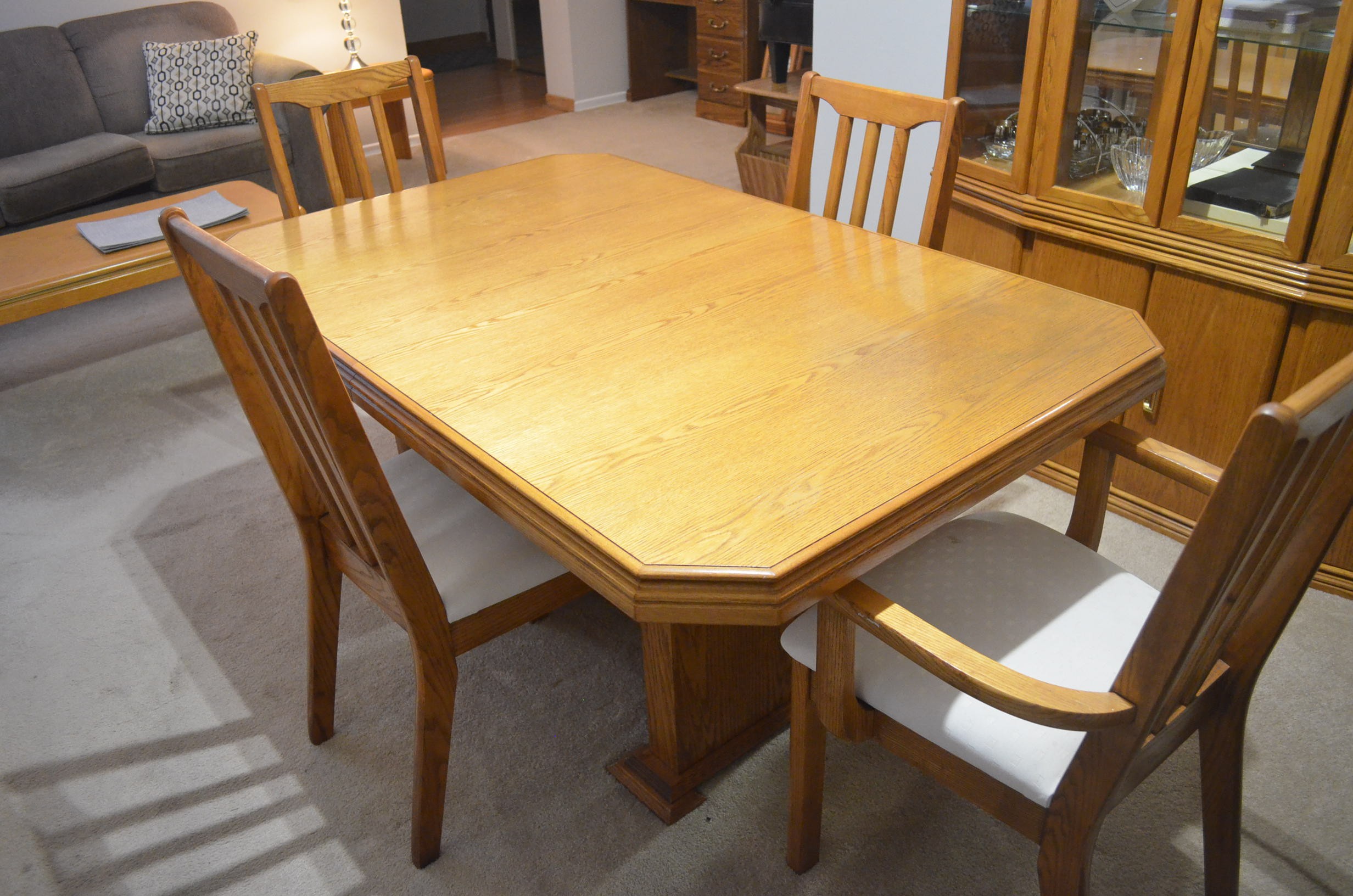 Dining set with hutch & buffet - photo 4