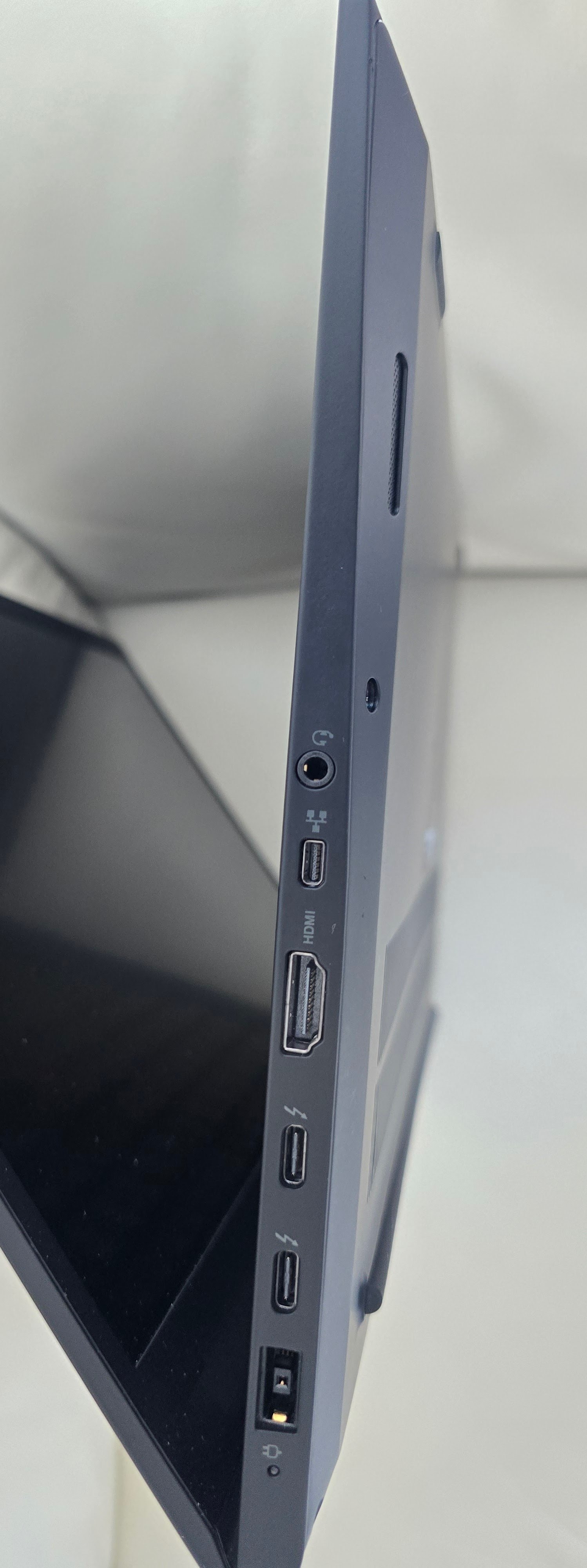 Lenovo ThinkPad X1 Carbon Extreme GEN 2 I7/24Gigs/512Gigs/NVIDIA - photo 4