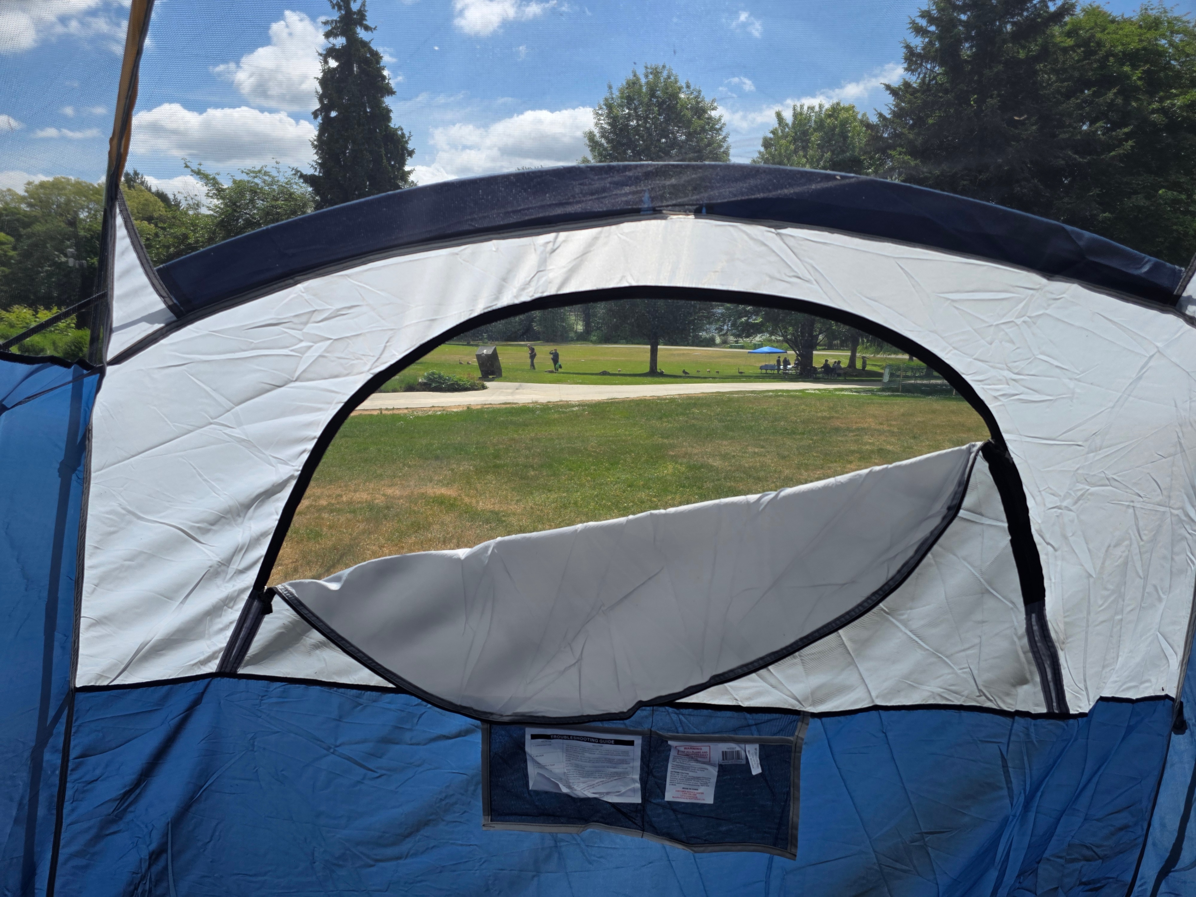 NEW condition Large 2 room tent - photo 5