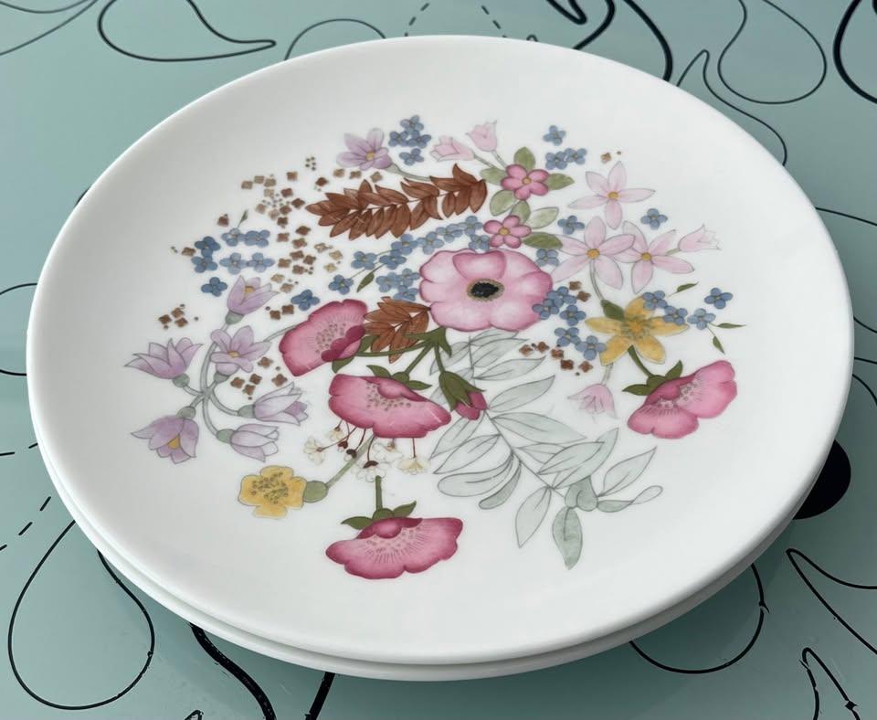 Wedgwood Meadow Sweet Bone Collection - photo 5