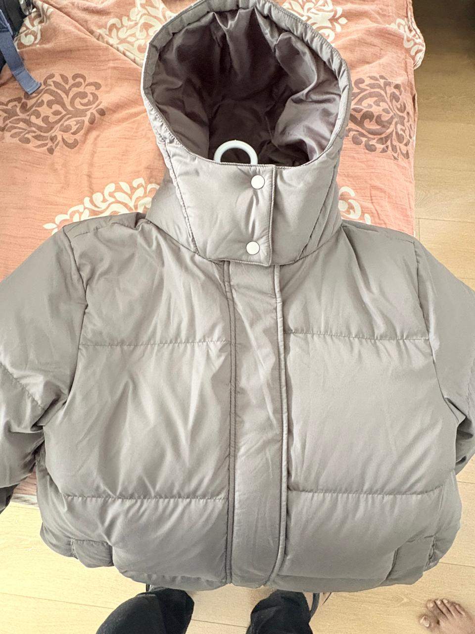 Old Navy Puffer Jacket (Women’s Small) – Like New (Worn Once!) - photo 3