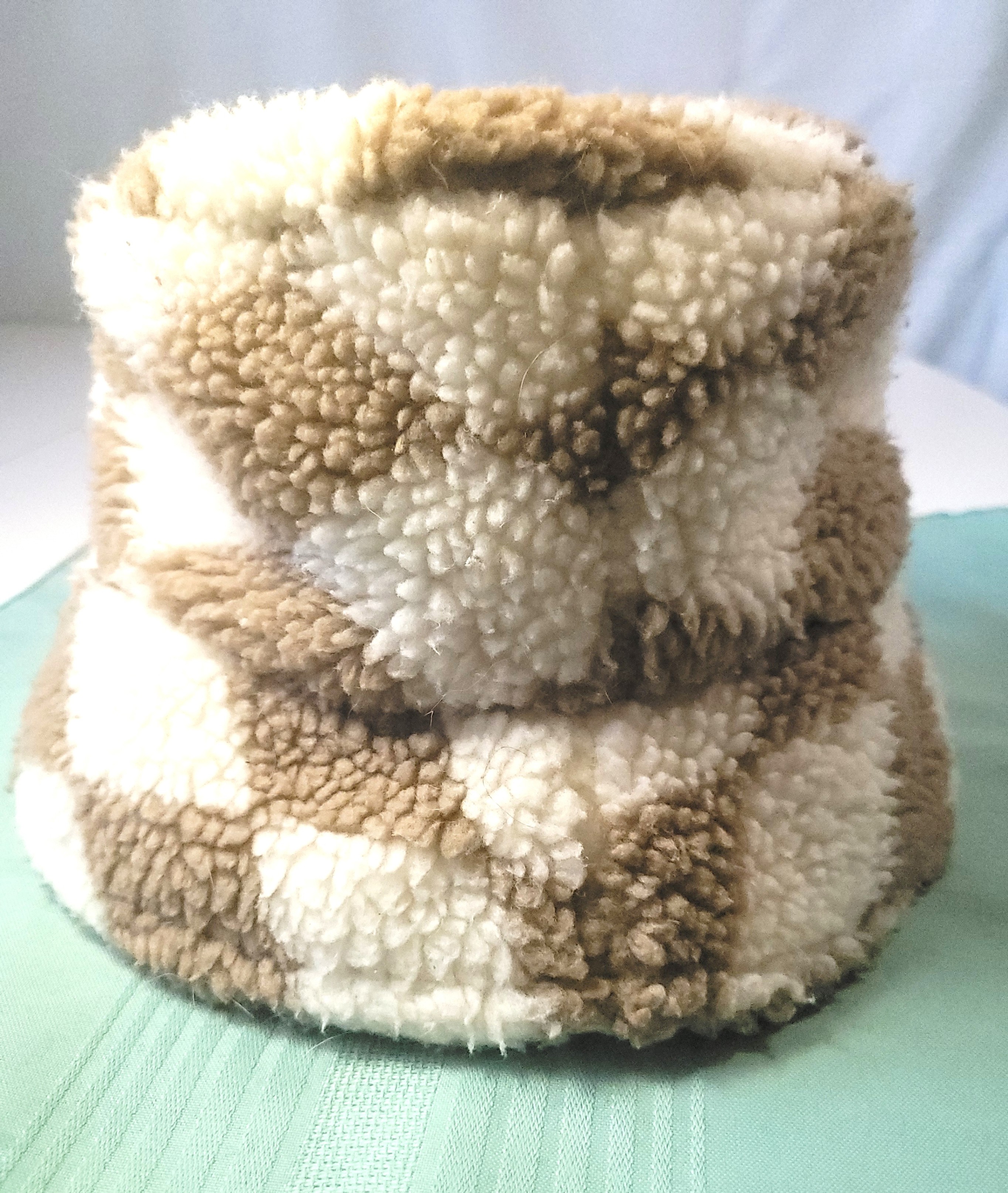 Coco Carmen Beige Checkered Sherpa Bucket Hat Tan White Plush - photo 3