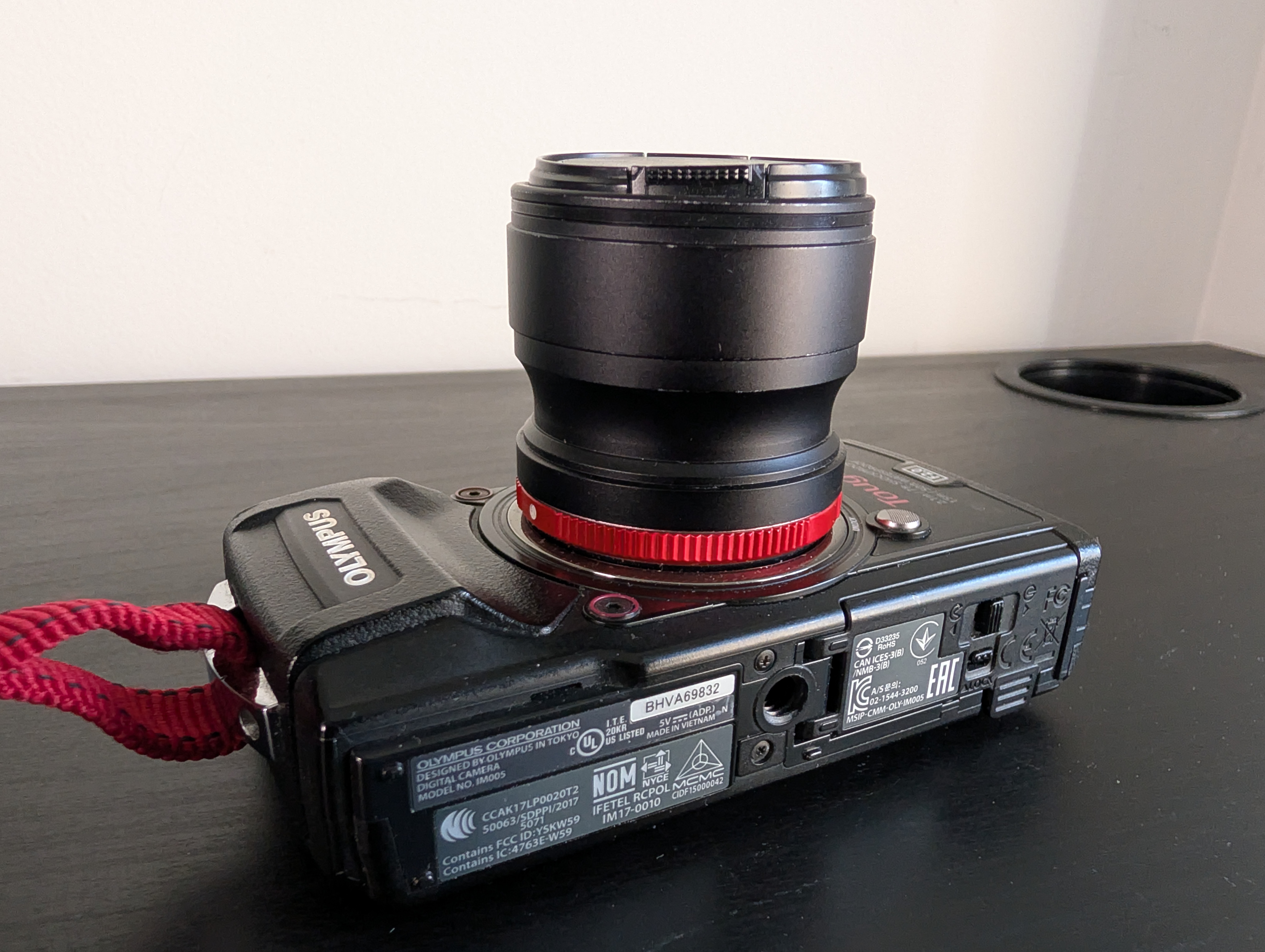 Olympus TG-5 Tough Camera Bundle + 3 Batteries + Lens - photo 4