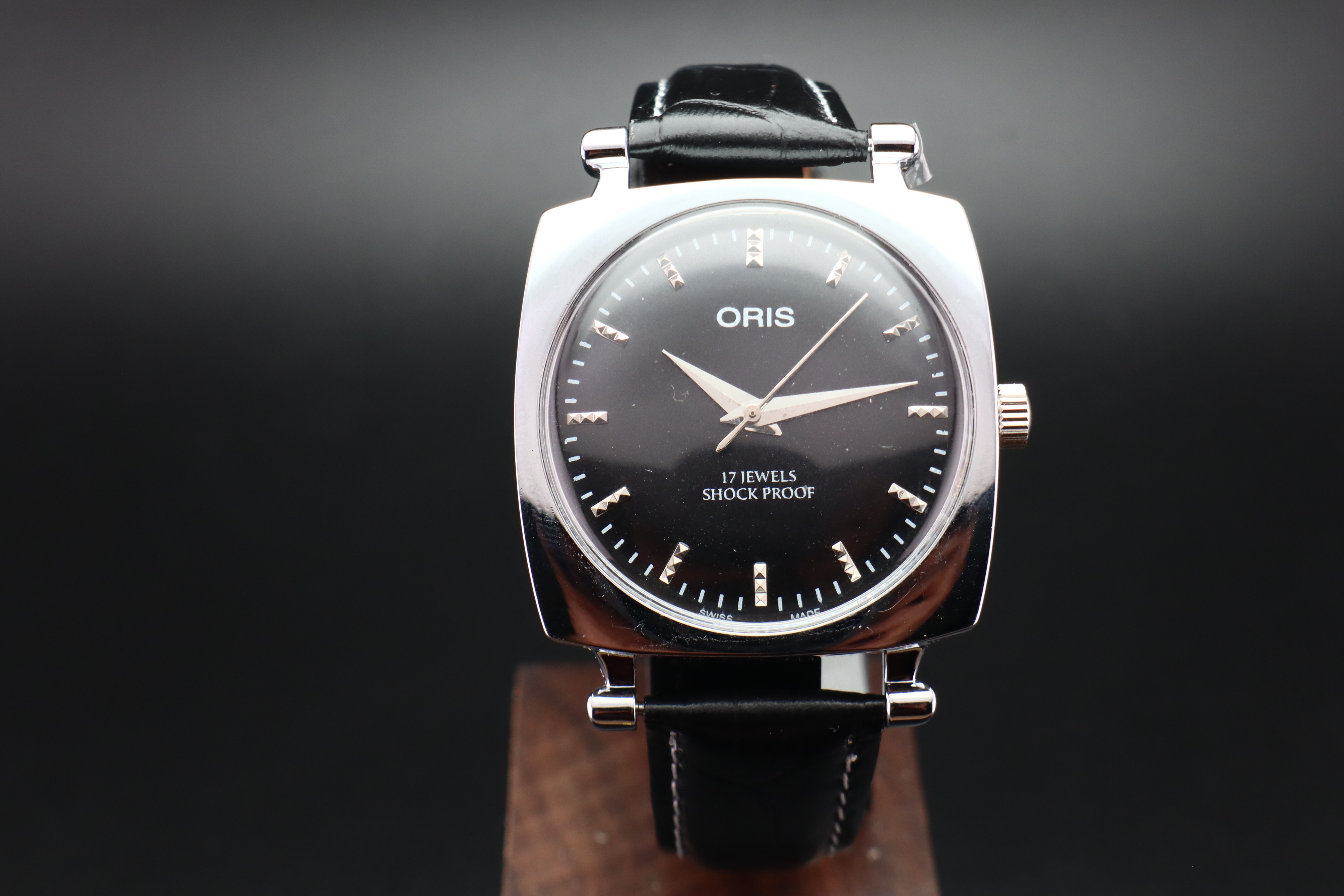Vintage Oris Swiss ST-96 Hand Wind Mechanical Men's Watch - photo 2