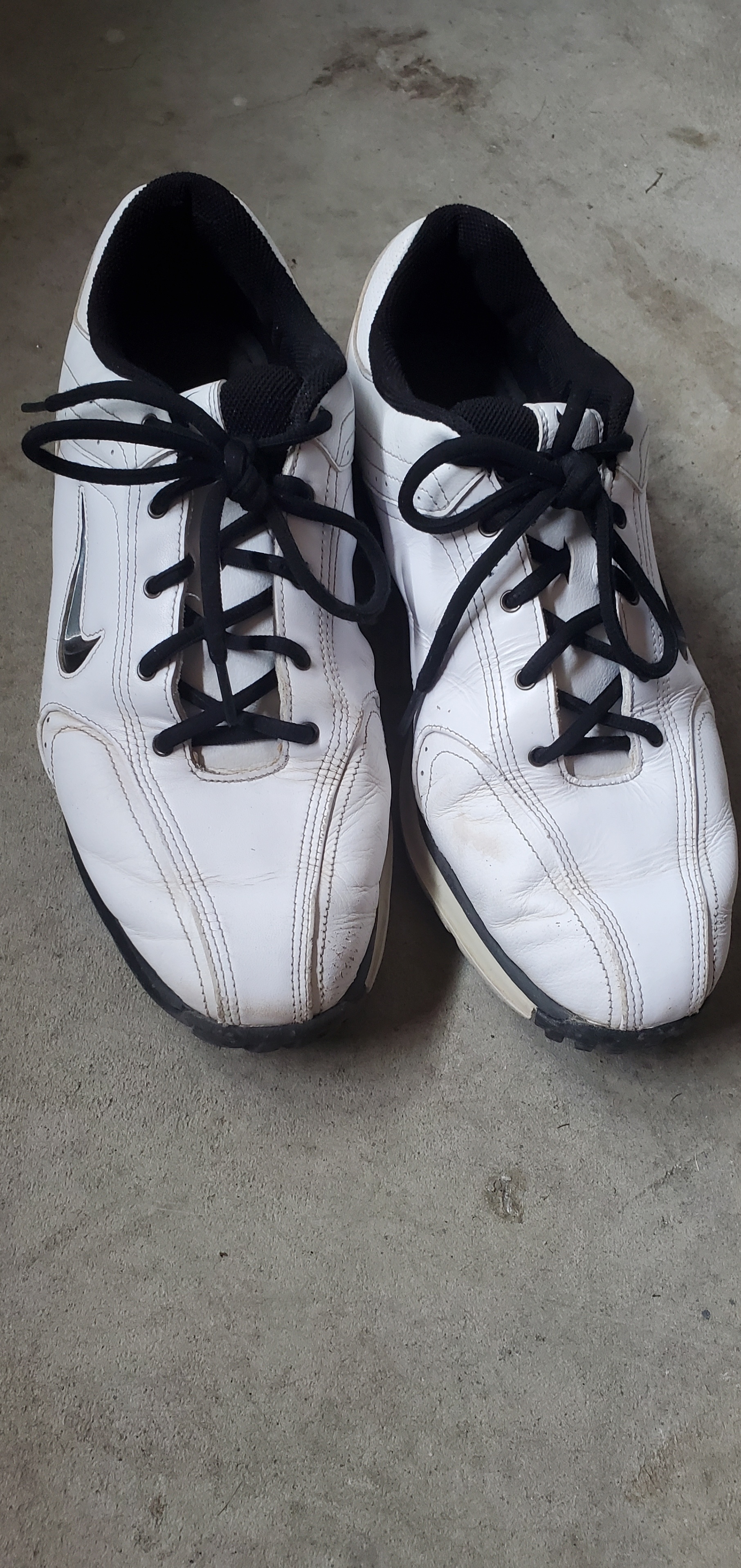 Nike Men's golf shoes Size 9.5