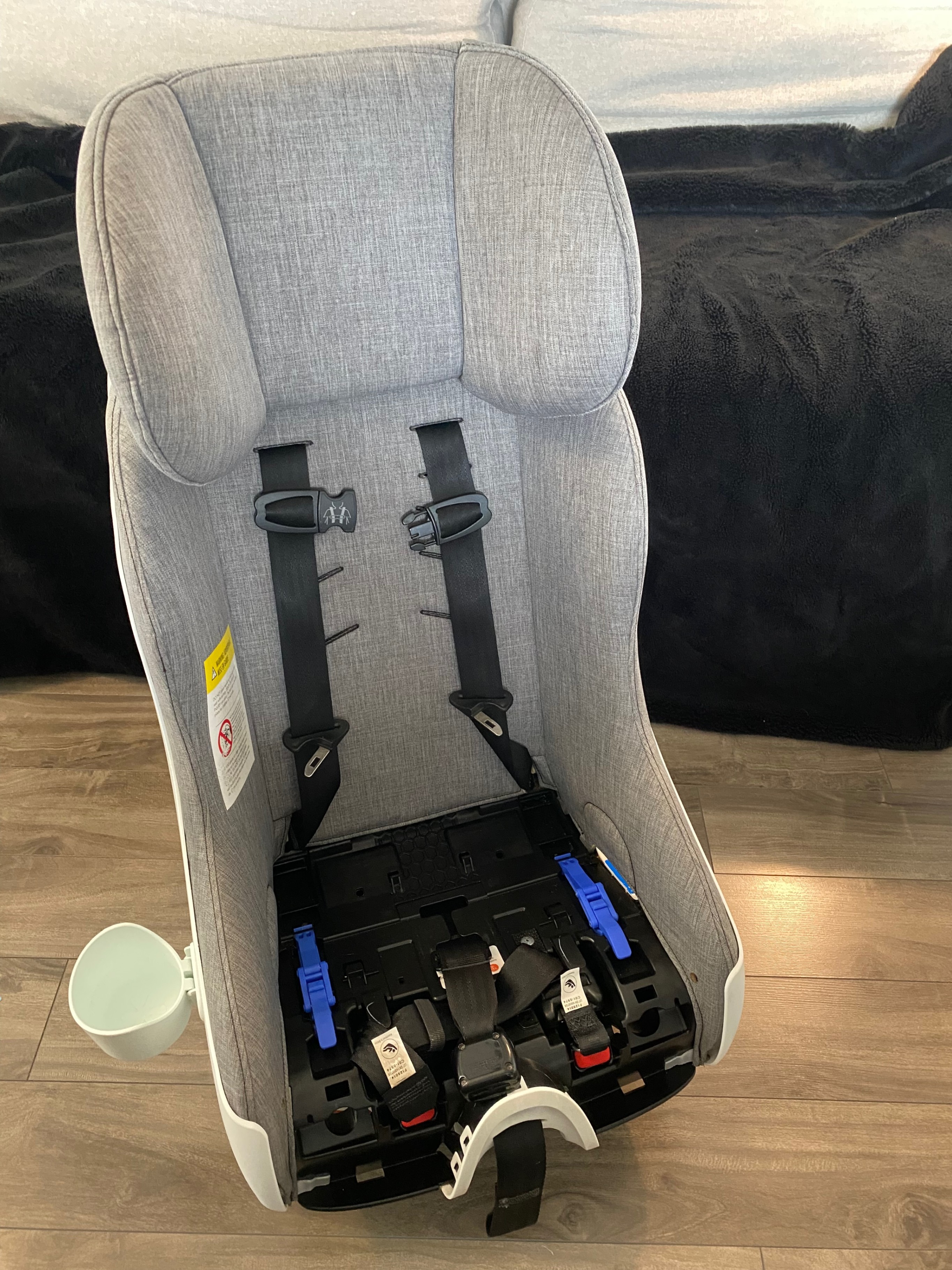 Clek Foonf Convertible Car Seat – Excellent Condition - photo 5