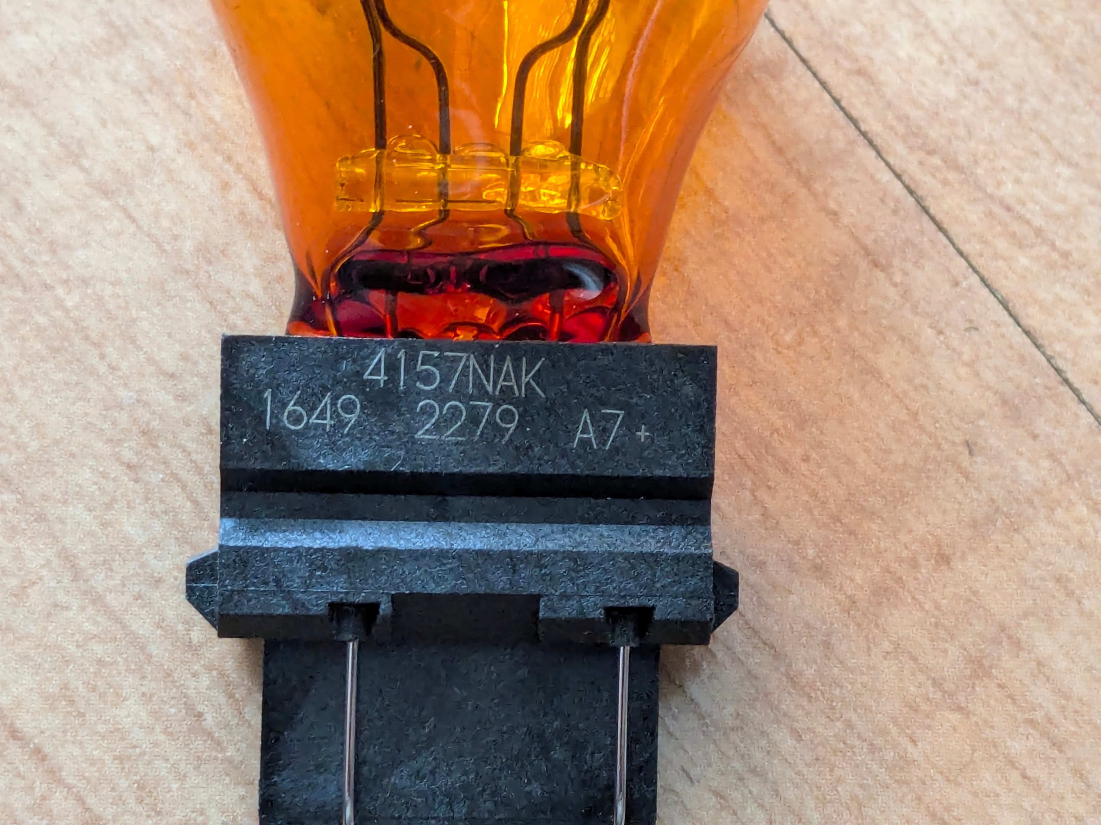 Wagner and Sylvania 12 V light bulbs (used) - photo 5
