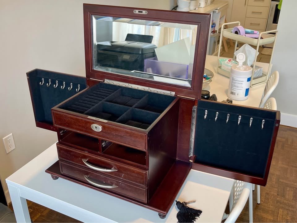 Large Wooden Jewelry Chest with Mirror & Locking Key - photo 2