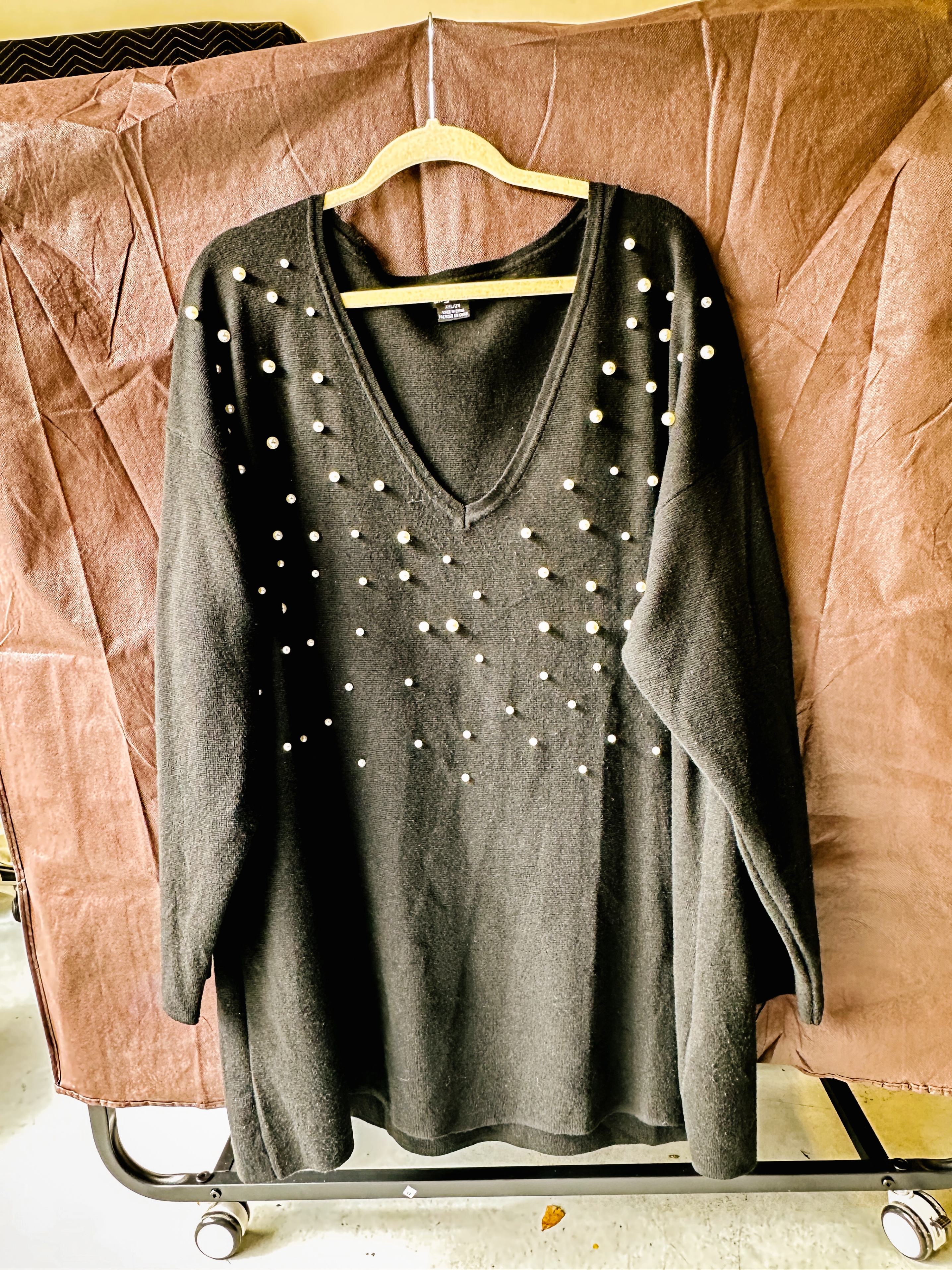 City Chic - Black Pearl Embellished V-Neck Sweater