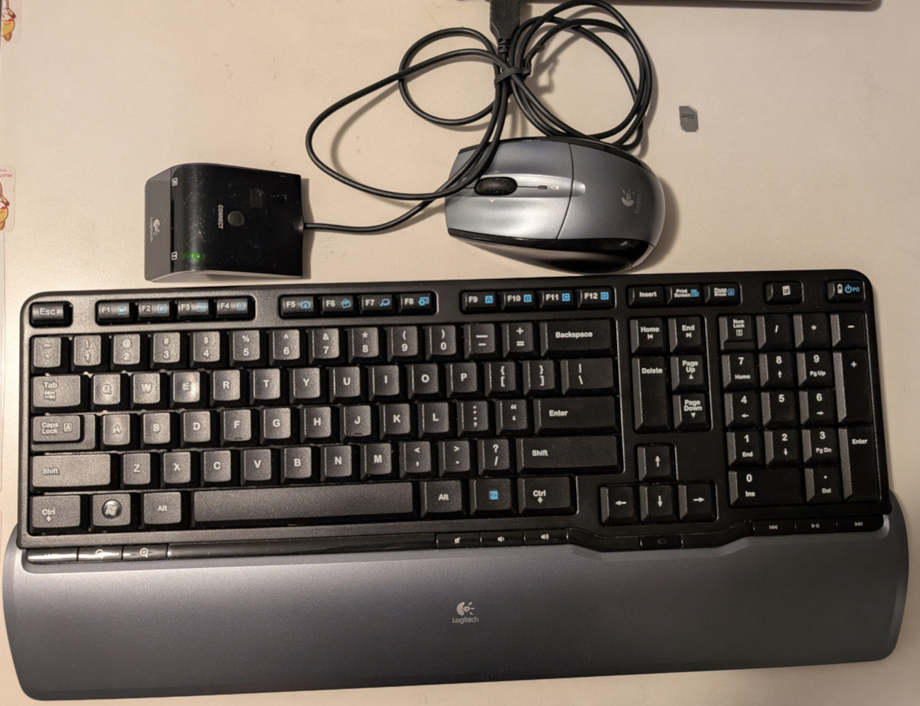 Logitech S520 wireless mouse/keyboard/receiver - photo 2
