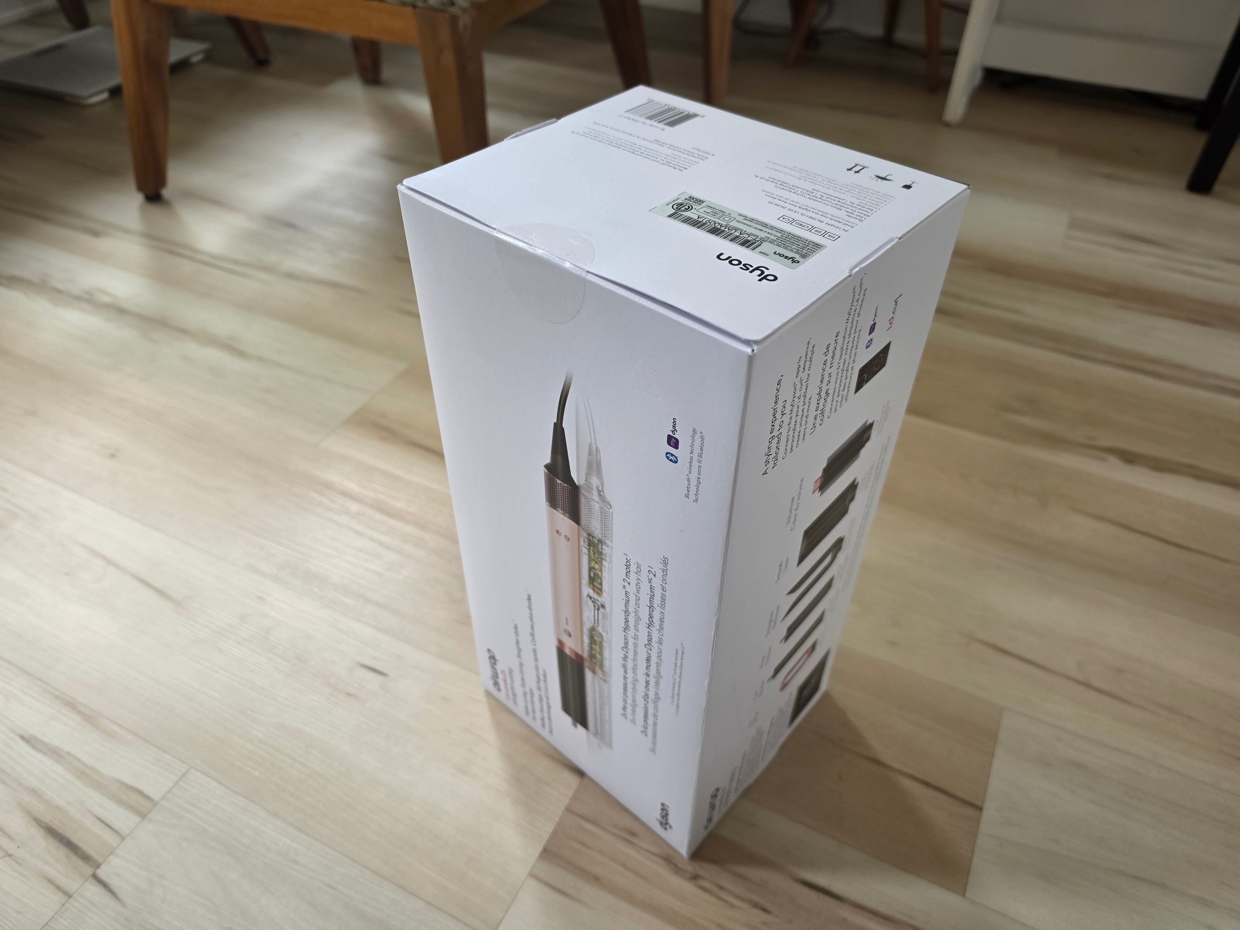Brand New: Dyson Airwrap Co-anda2x multi-styler DRYER - photo 2