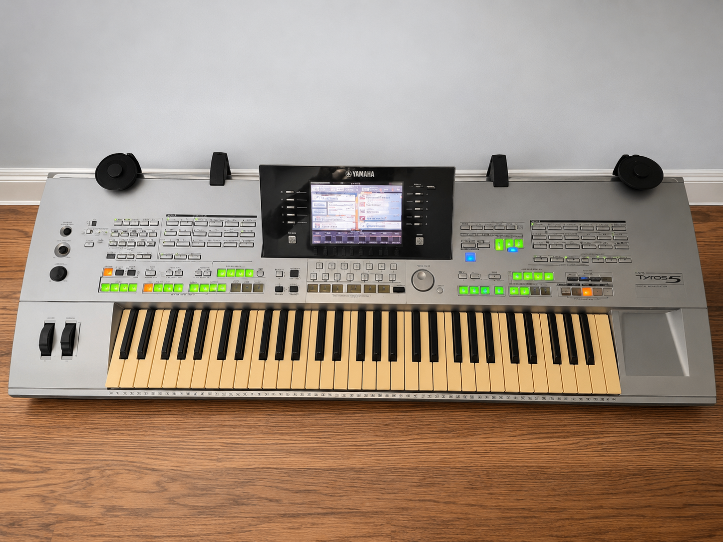 Yamaha Tyros 1 Digital Workstation Keyboard — 61 Keys