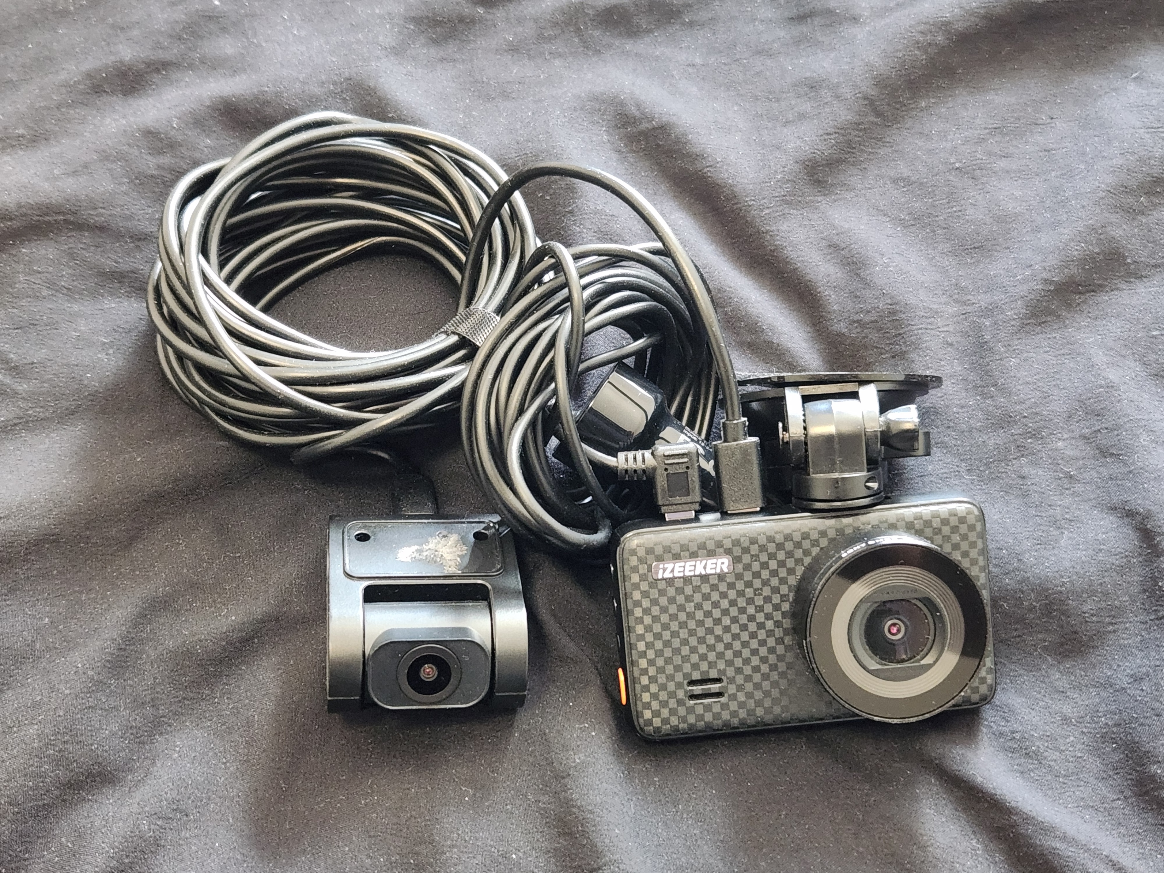 IZEEKER Dash Cam with Rear Camera