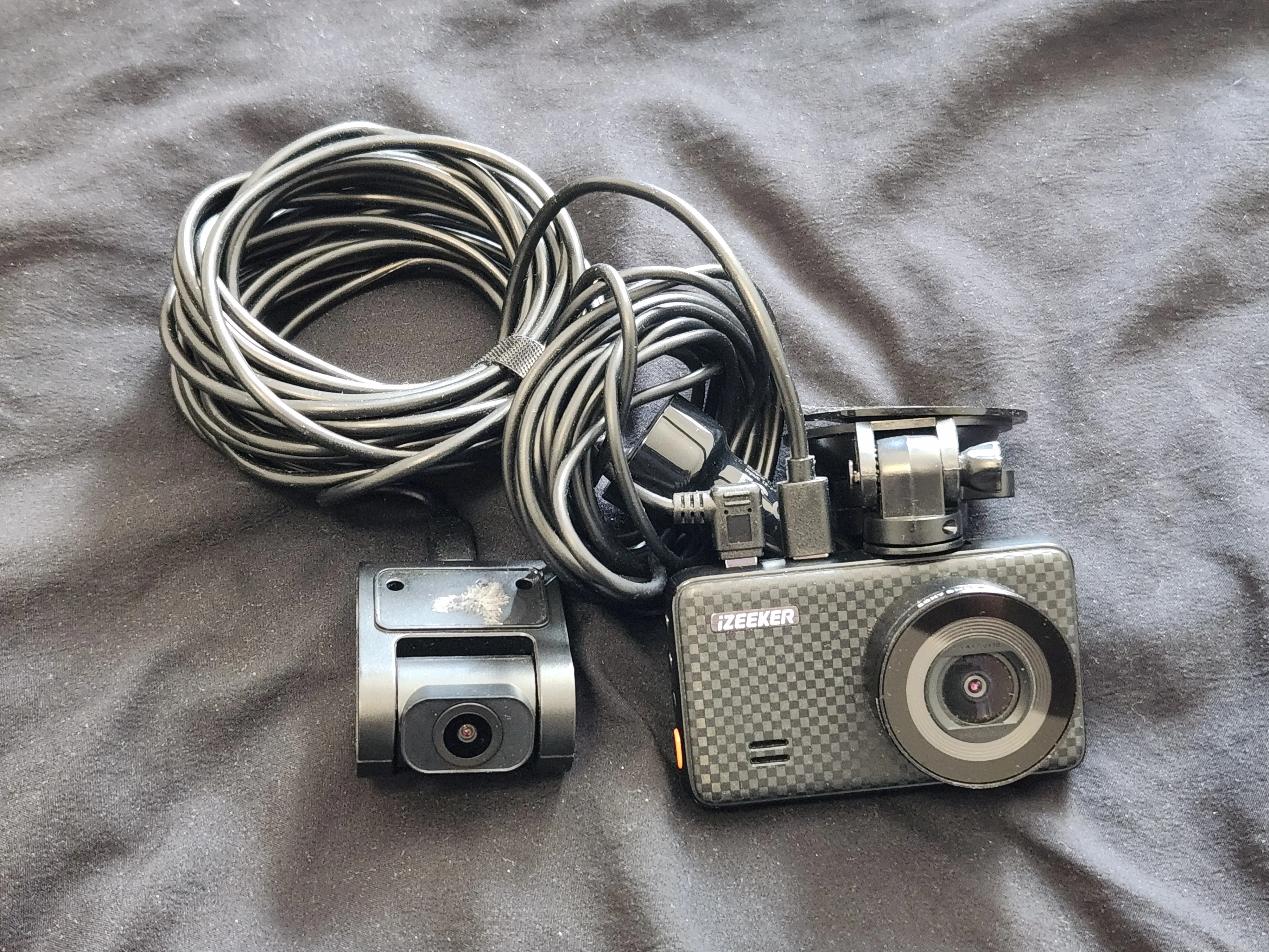 IZEEKER Dash Cam with Rear Camera