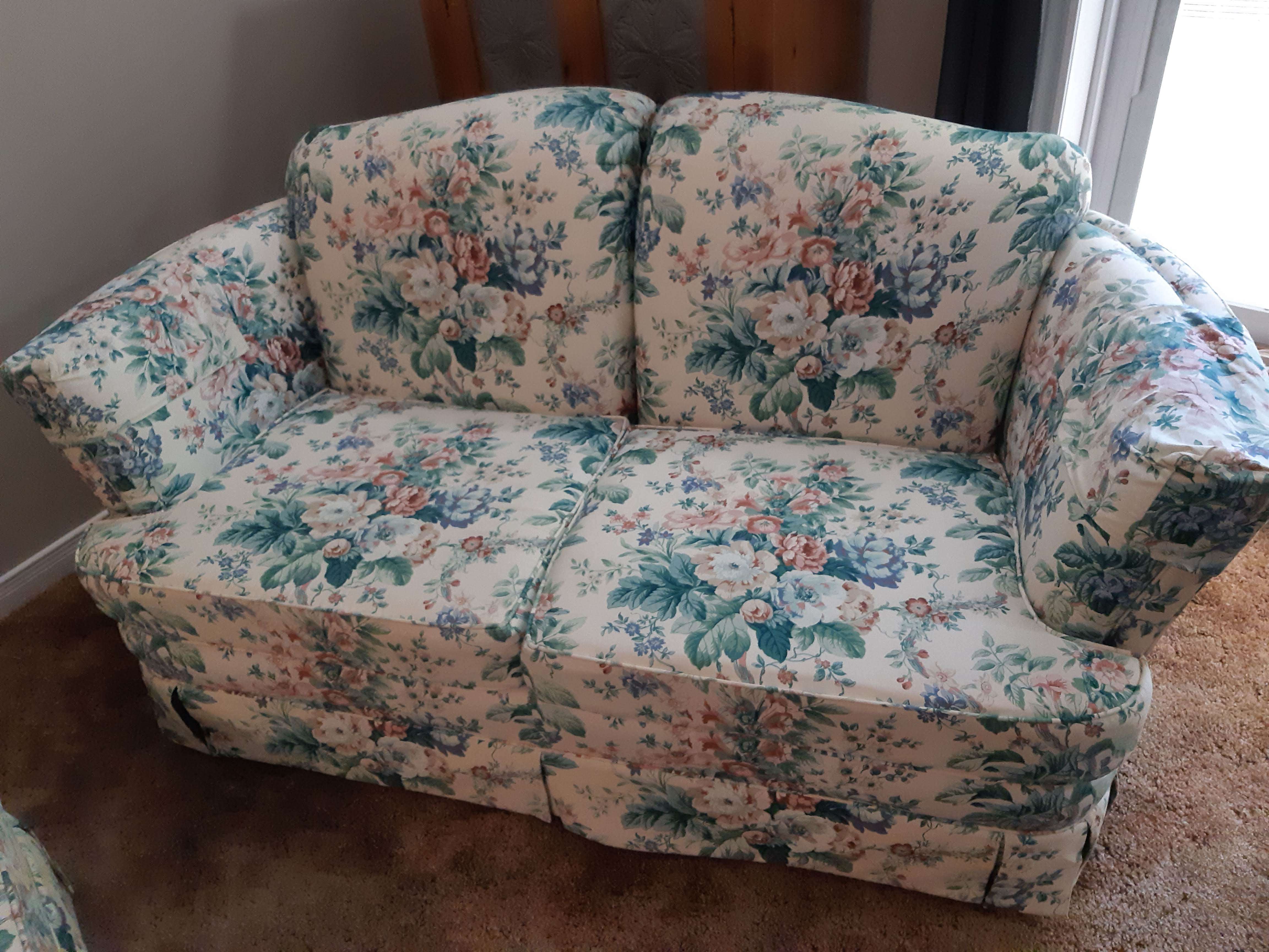 Pair of Loveseats - photo 2