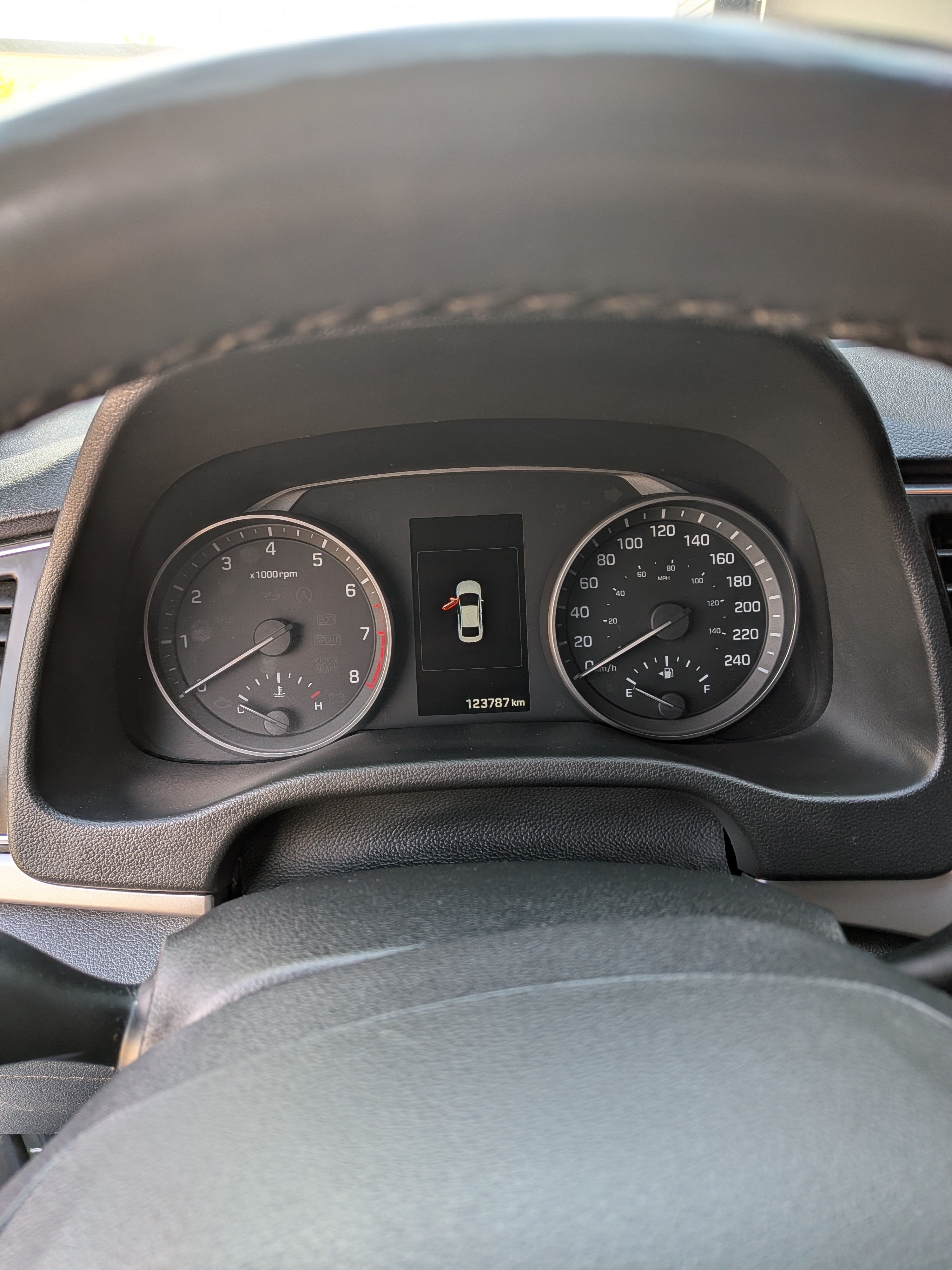 2018 Hyundai Elantra - 123,787 - photo 4