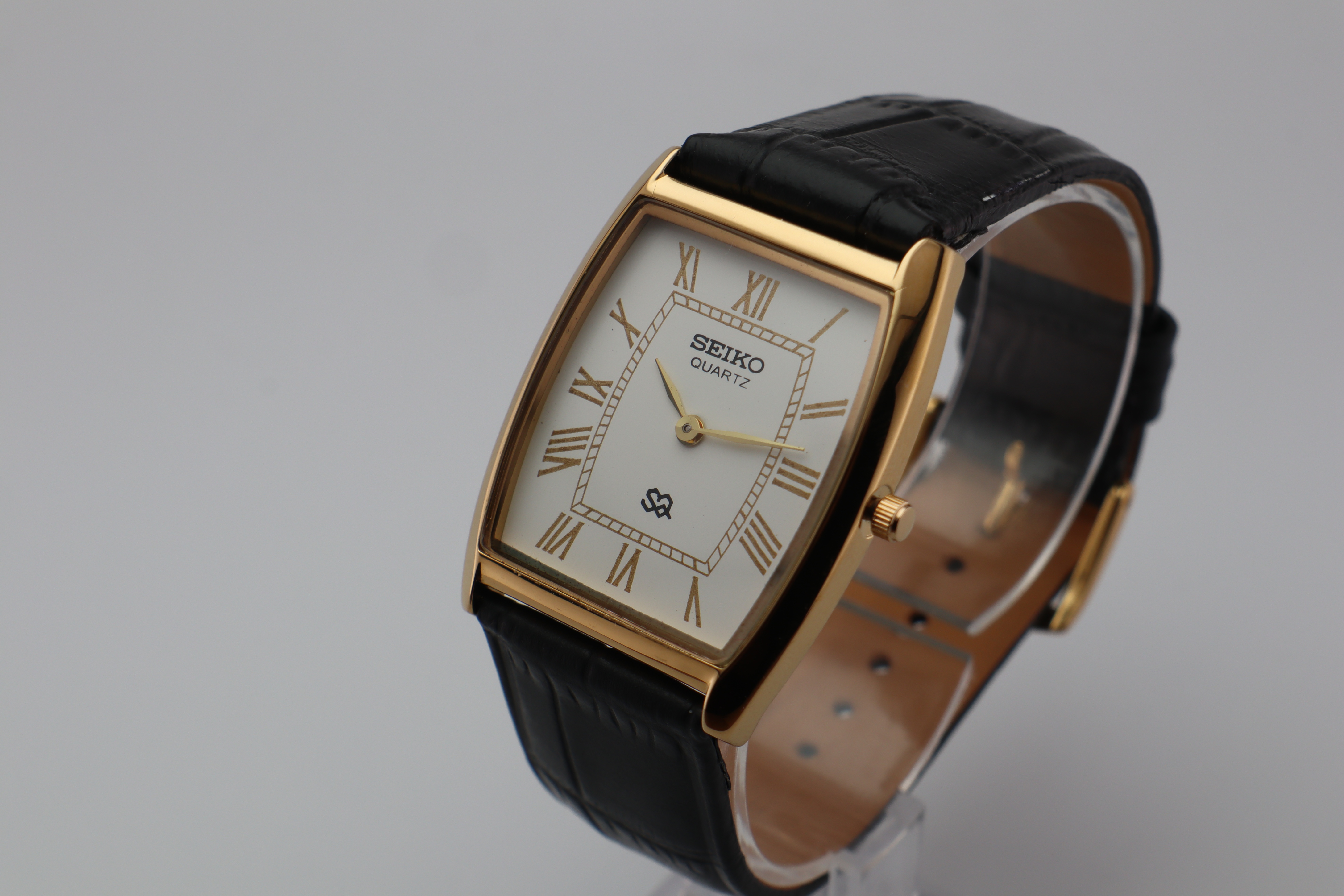 Refurbished Vintage Barrel Tank Men’s Watch - photo 3