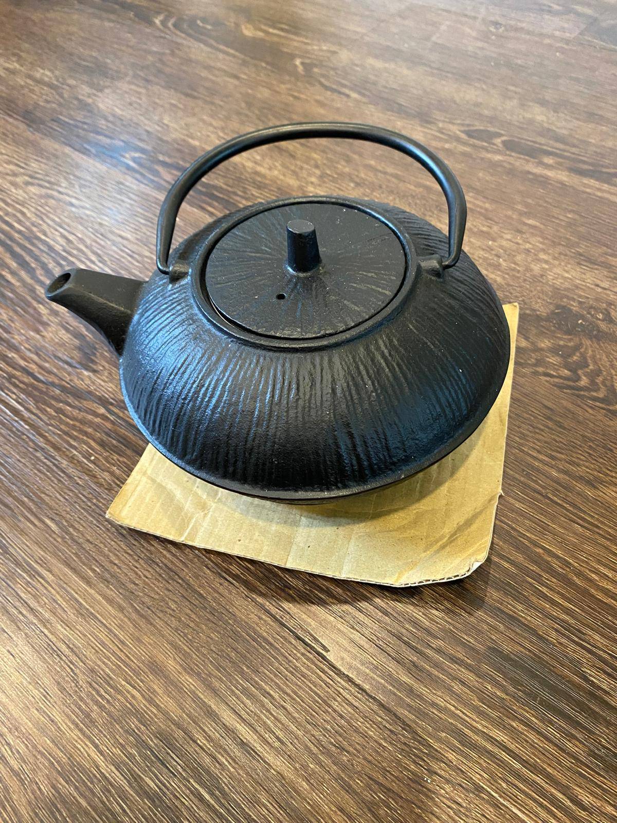 Cast Iron Black Japanese Tetsubin Teapot (enamaled interior)