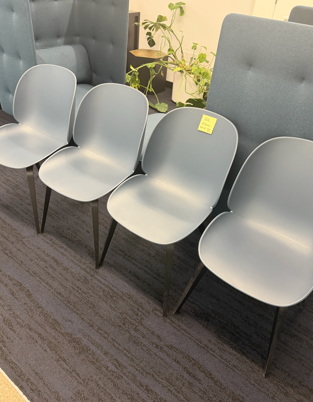 BRAND NEW. Gubi Beetle Dining Chairs - Set of 4 - Smoke Blue - photo 3