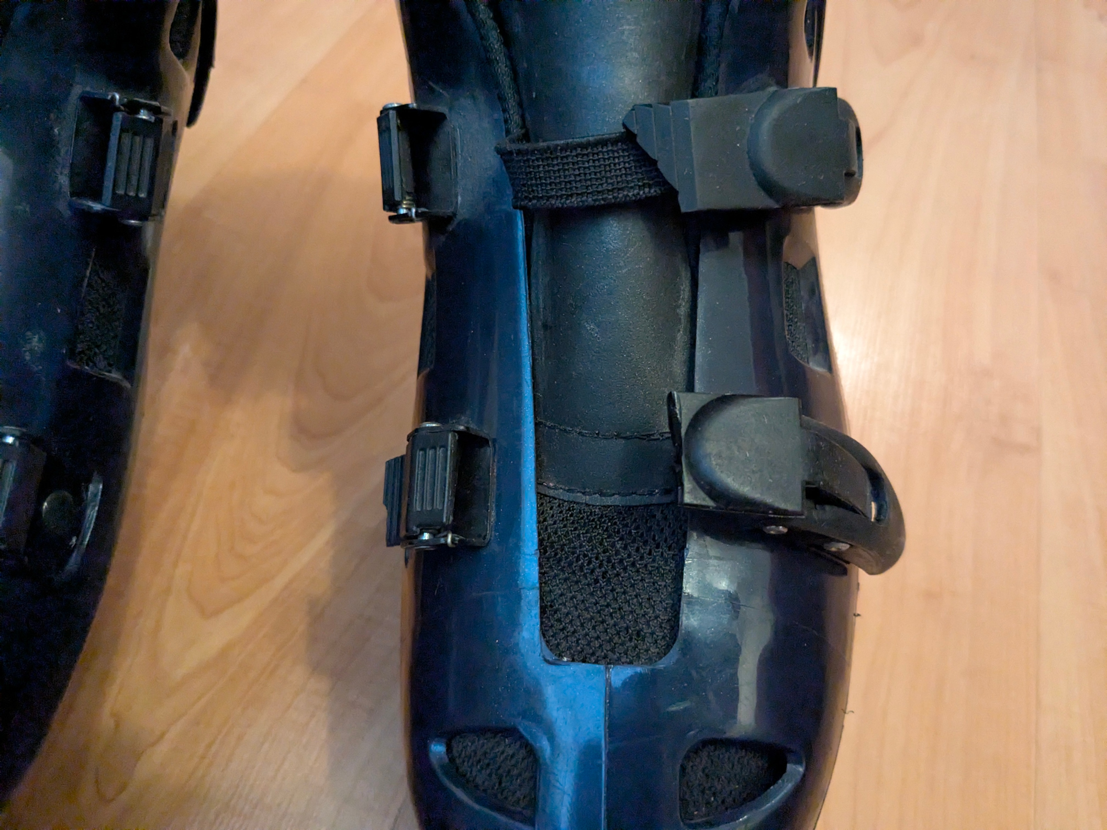 Free: Rollerblades size 8 (need new straps) READ AD - photo 5