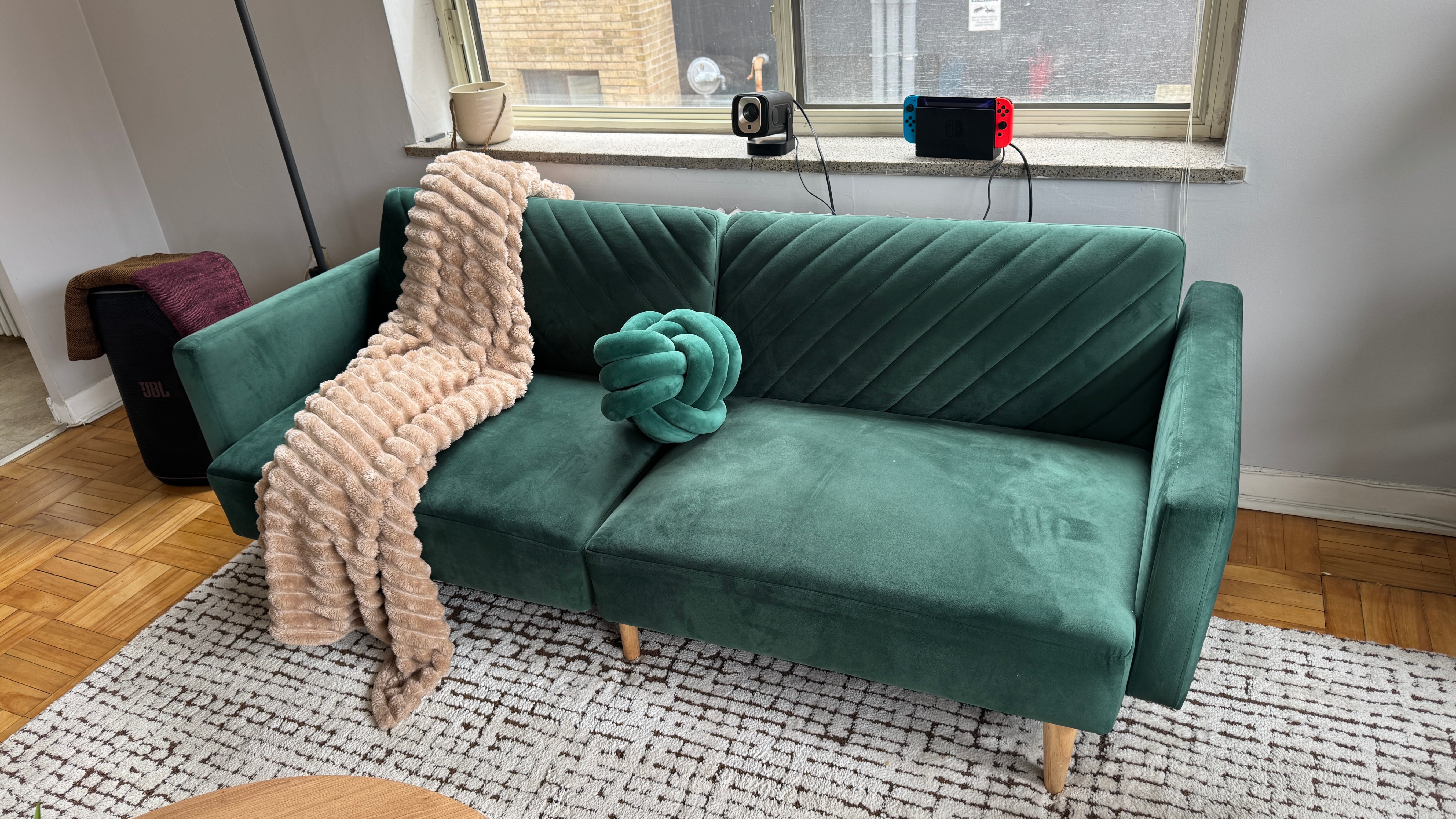 Emerald Green Velvet Sofa – Mid Century Modern Style Sofabed
