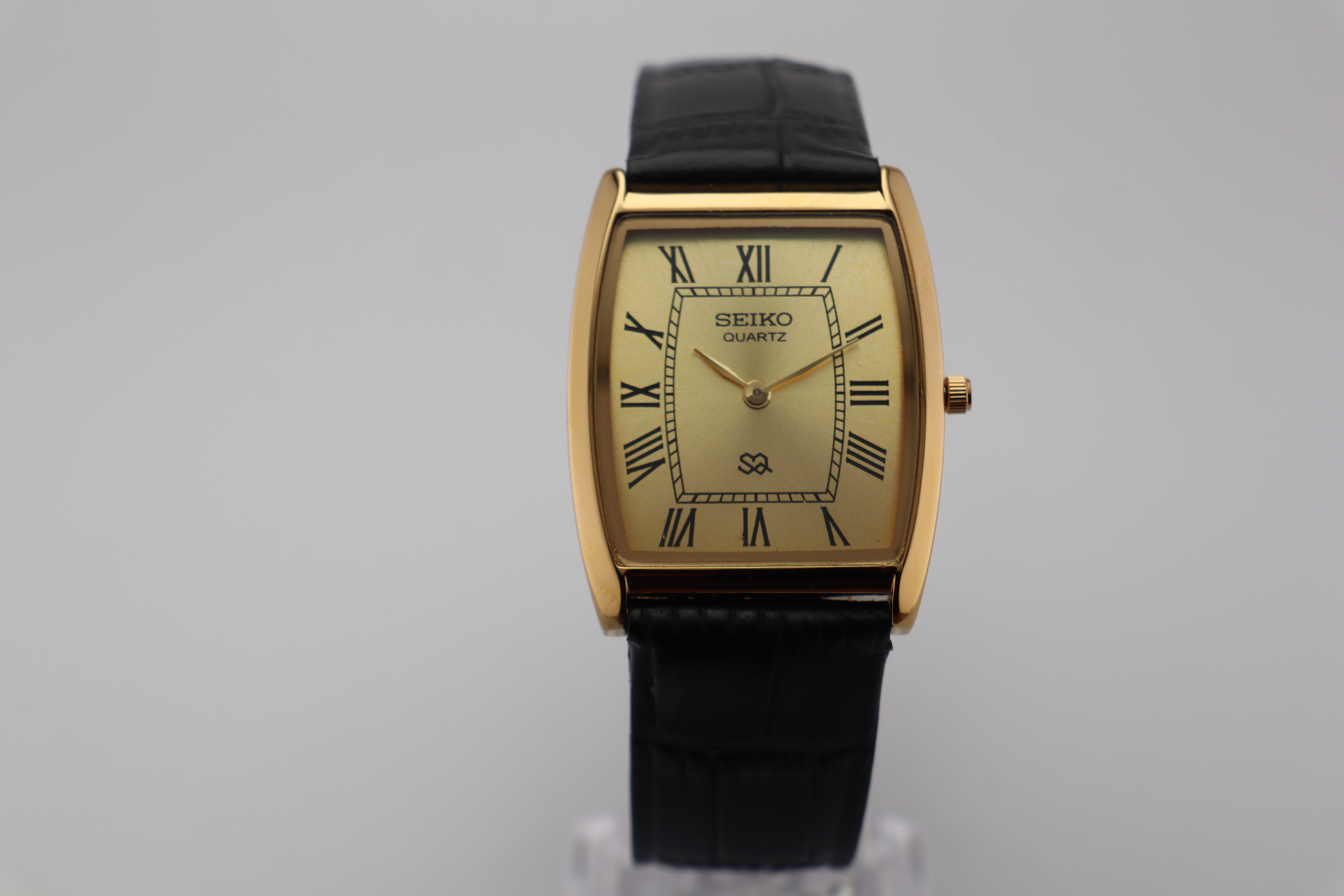 Refurbished Vintage Barrel Tank Men’s Watch - photo 2