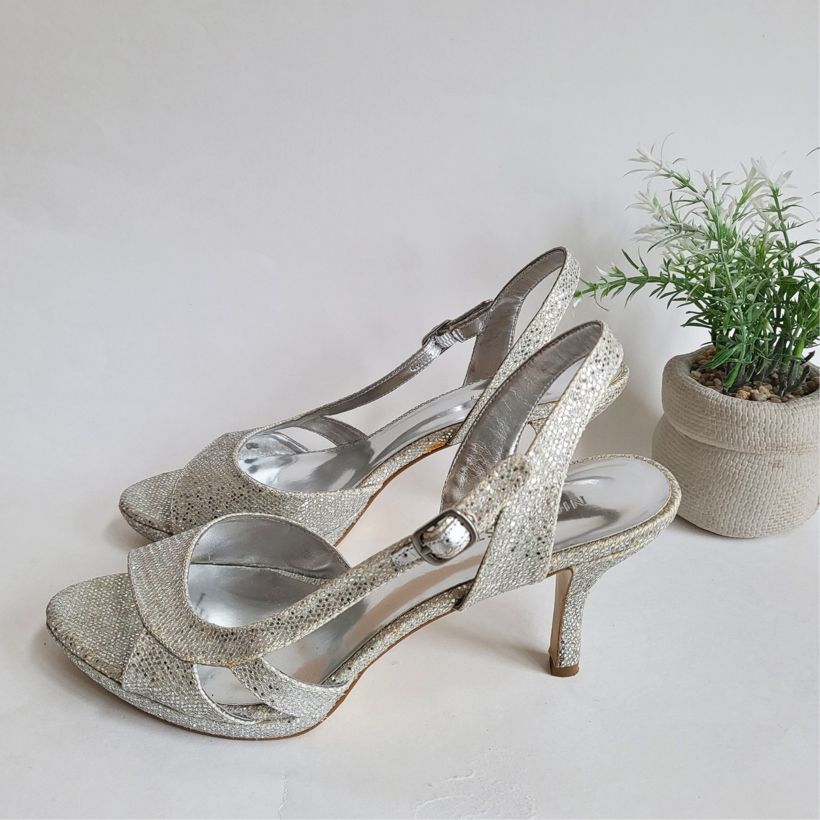Price DROP - Nine West Size 7.5 Silver Heels - South Ajax - photo 3