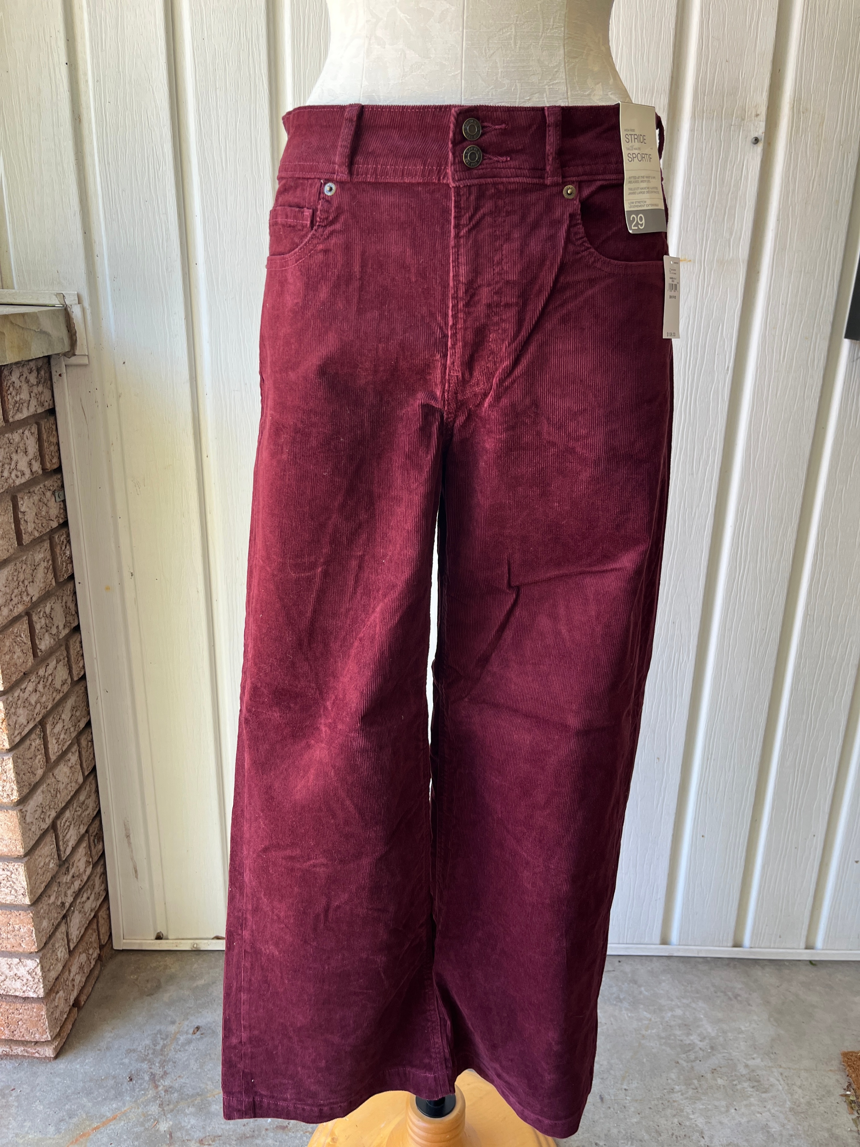 GAP High Stride Sportif Corduroy Pants - Size 29 - Burgundy