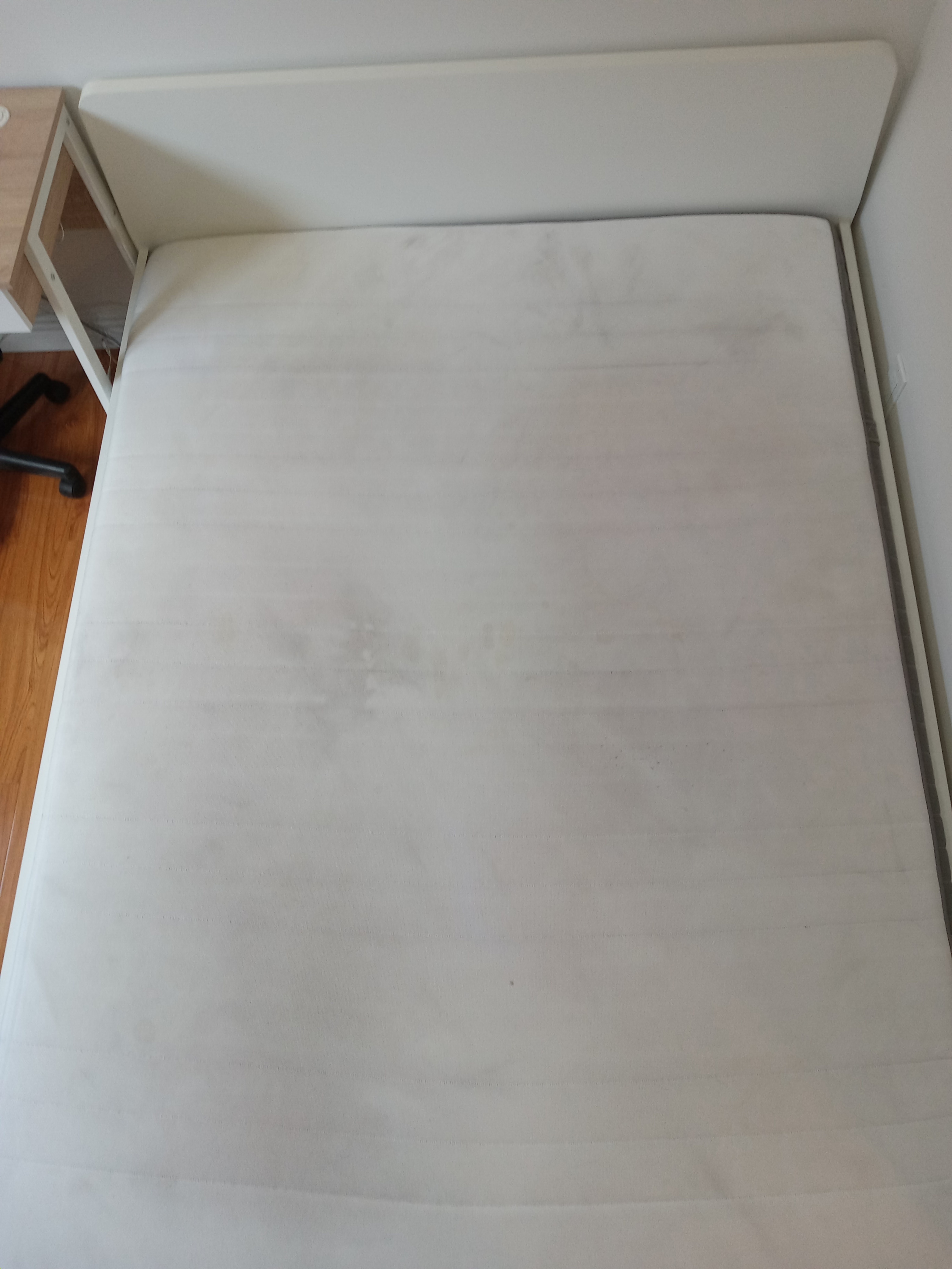 IKEA Mattress Queen Size (Smoke & Pet Free) - photo 2