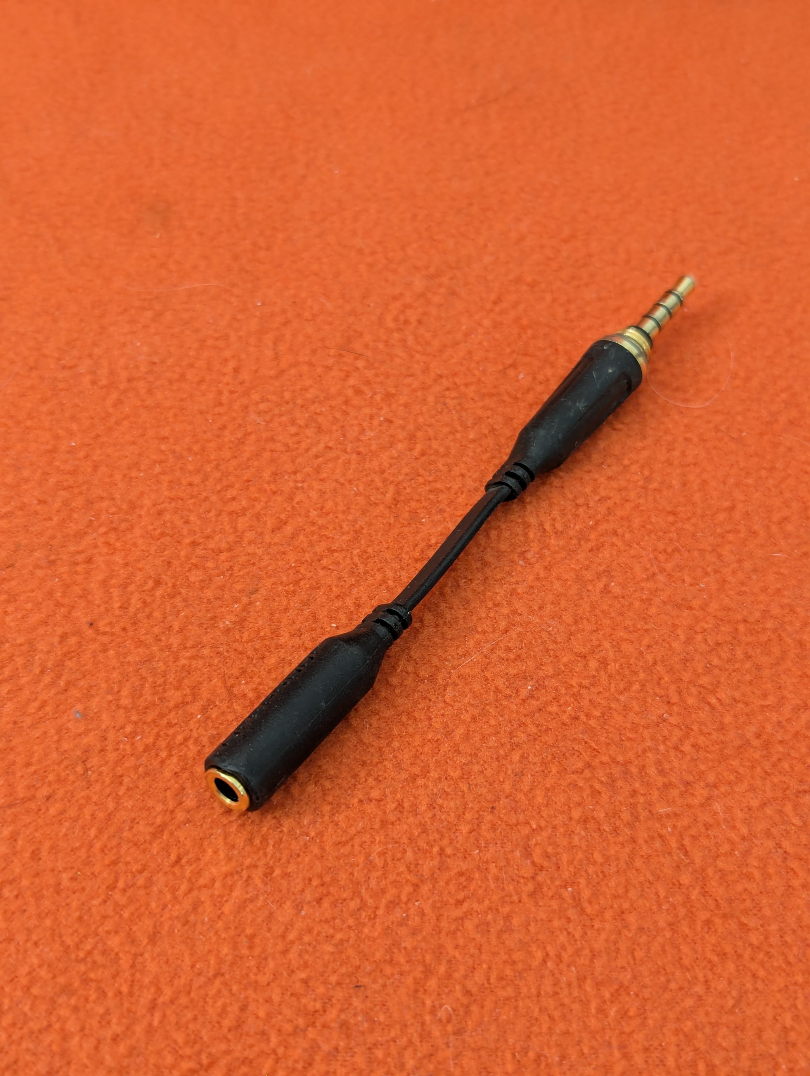 LifeProof short audio extension cable