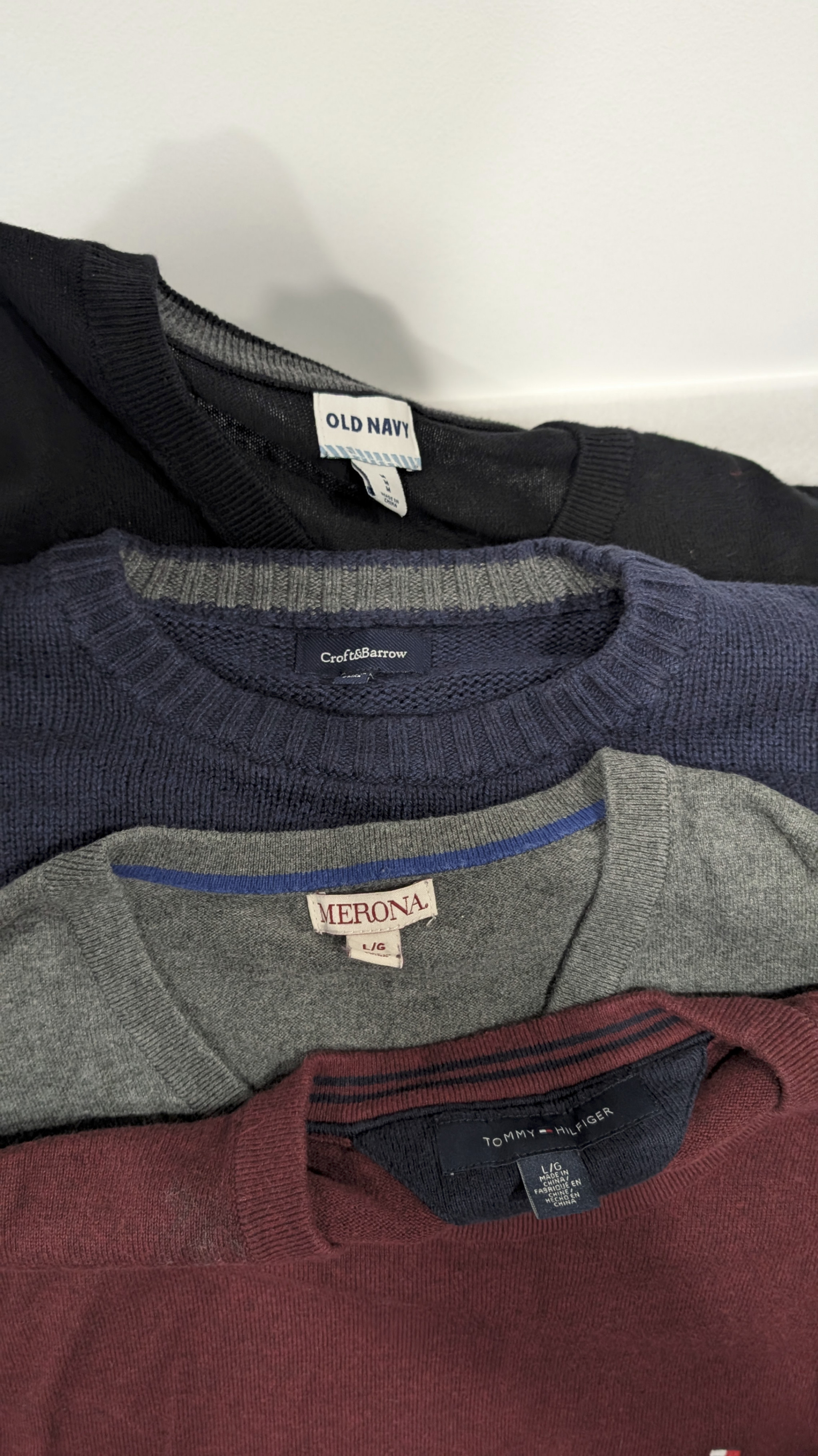4 Men's Sweaters-Tommy Hilfiger,Old Navy,Croft & Barrow,Merona