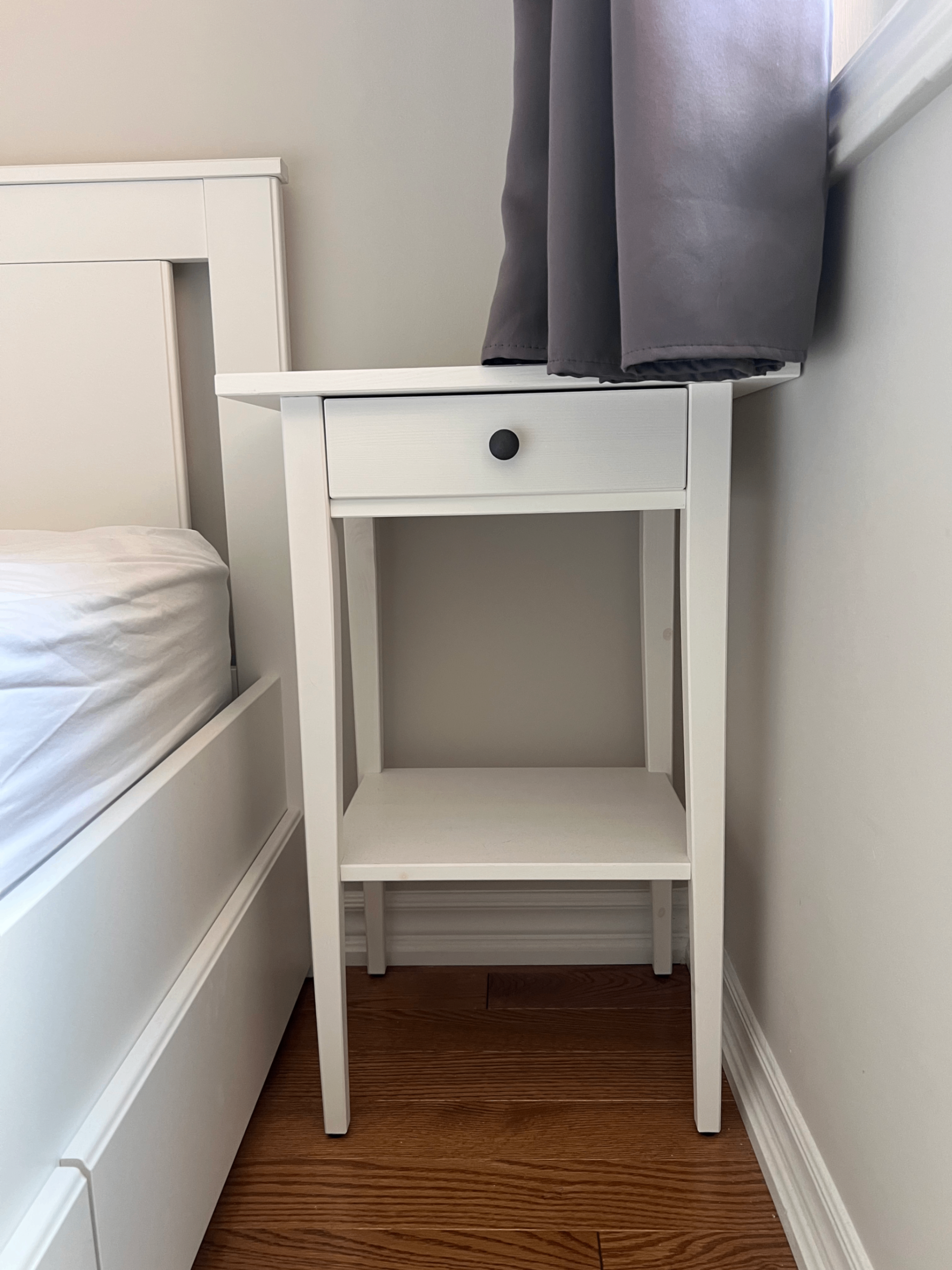 Complete Queen Bed Set: Bed Frame + Mattress + 2 Side Tables - photo 5