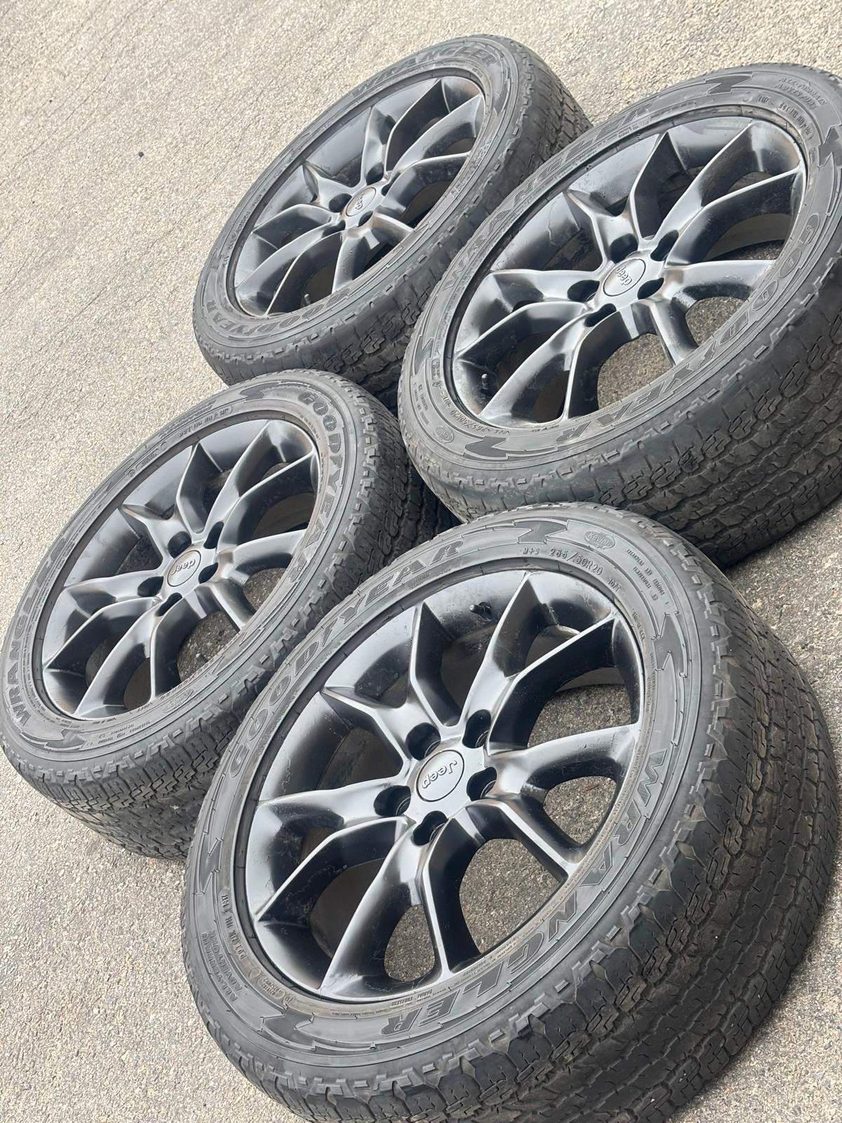 OEM 20”GrandCherokee/Durango(5x127)+265/50/R20 Goodyear A/T - photo 3