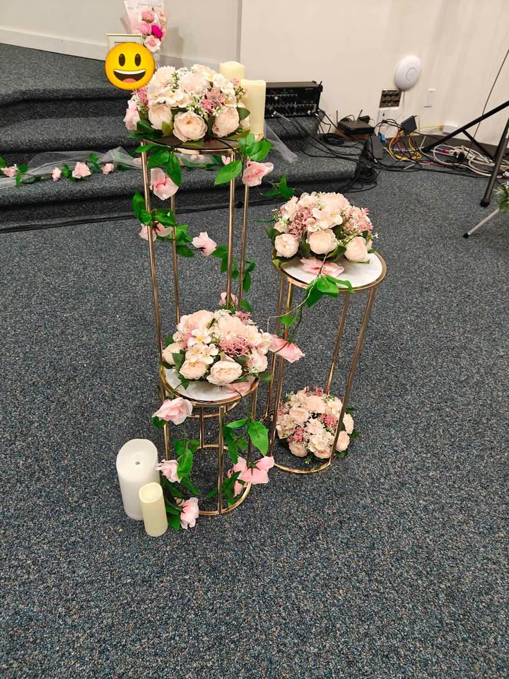 2 Sets of 3 Gold Cylinder Plinths / Pedestal Stands - photo 2