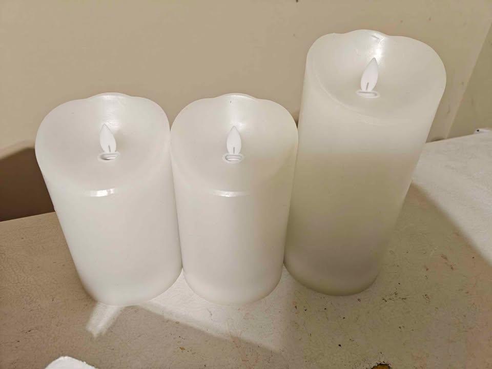2 sets of battery powered candles - photo 2
