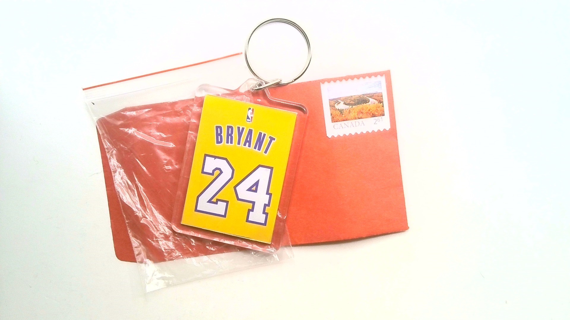 KOBE BRYANT ( JERSEY KEY CHAIN ) FREE SHIPPING