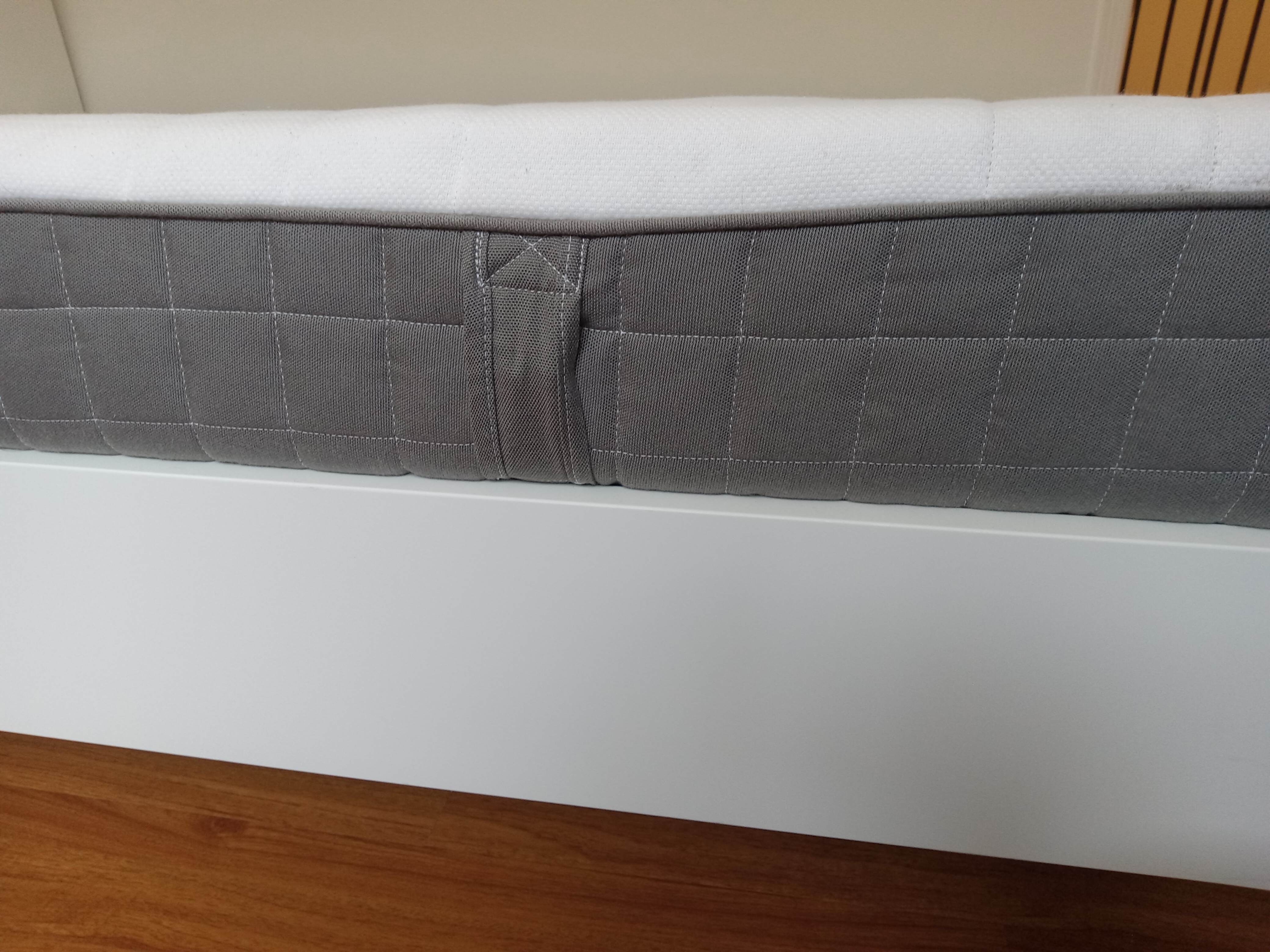 IKEA Mattress Queen Size (Smoke & Pet Free) - photo 5