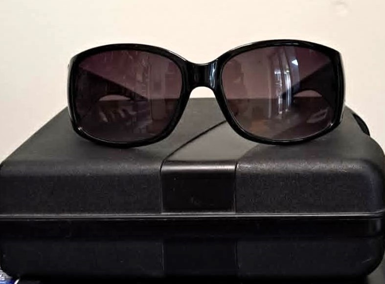 Authentic Oscar de la Renta Y2K Luxury Rhinestone OS Sunglasses