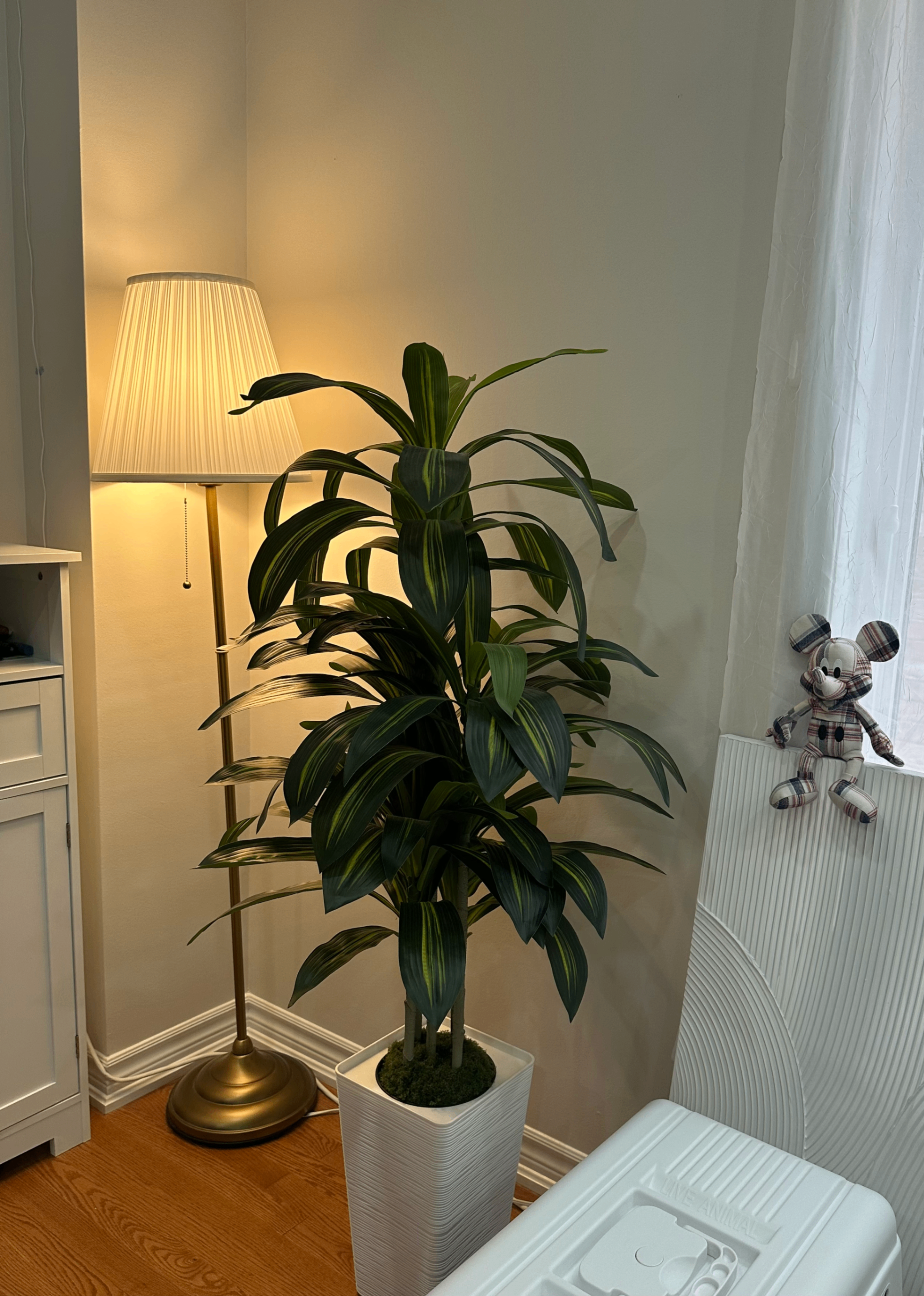 IKEA ÅRSTID Floor lamp, brass/white