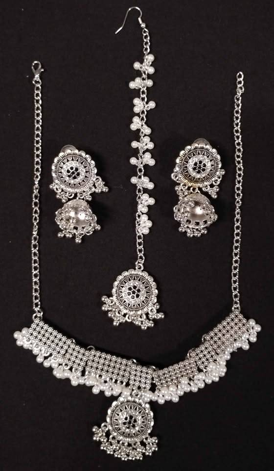 Silver Tone Choker Necklace Set with Earrings and Tikka