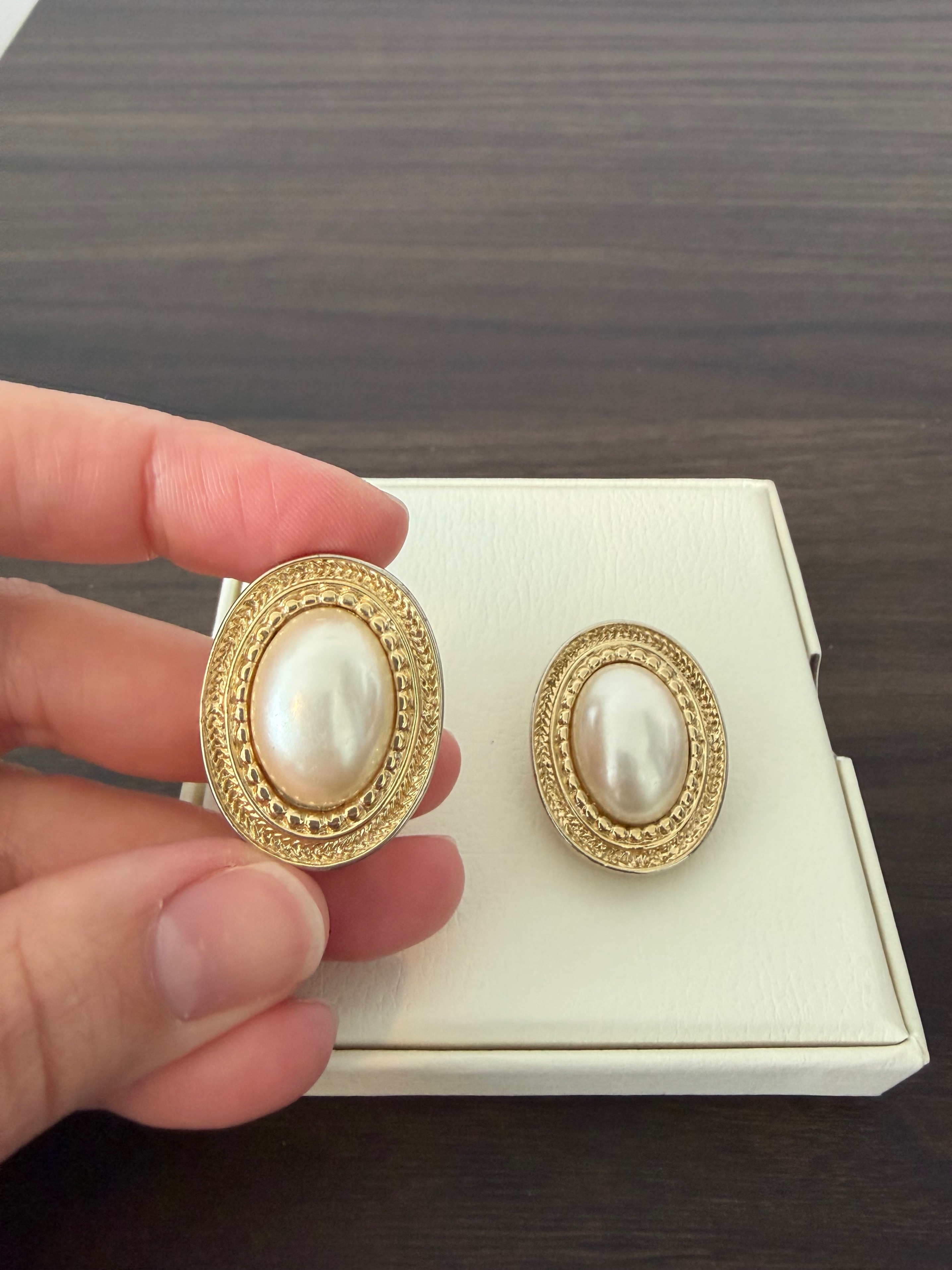 Vintage Gold‑Tone Faux Pearl Clip‑On Earrings - photo 2
