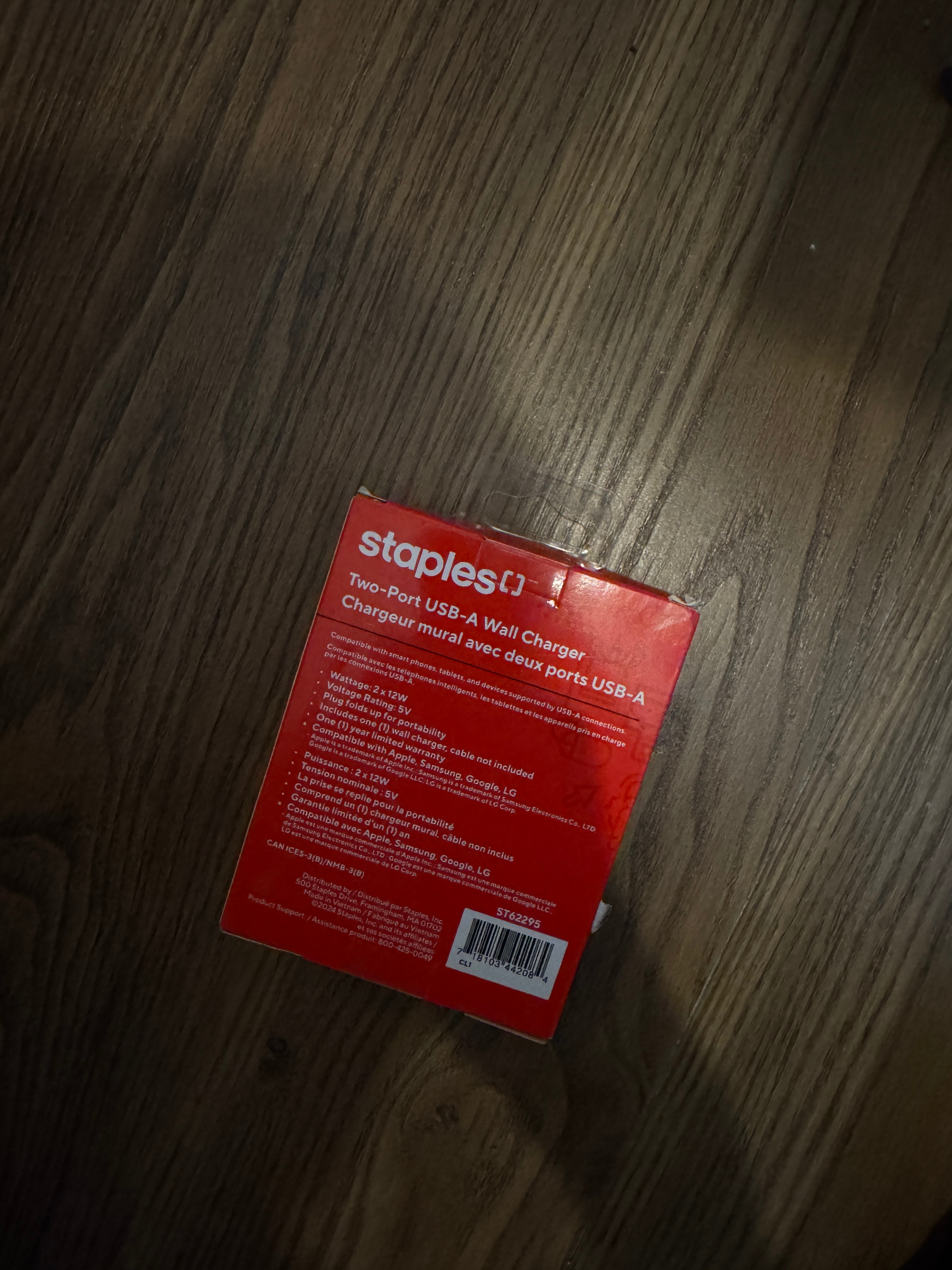Staples 24W Dual USB-A Wall Charger – New - photo 2